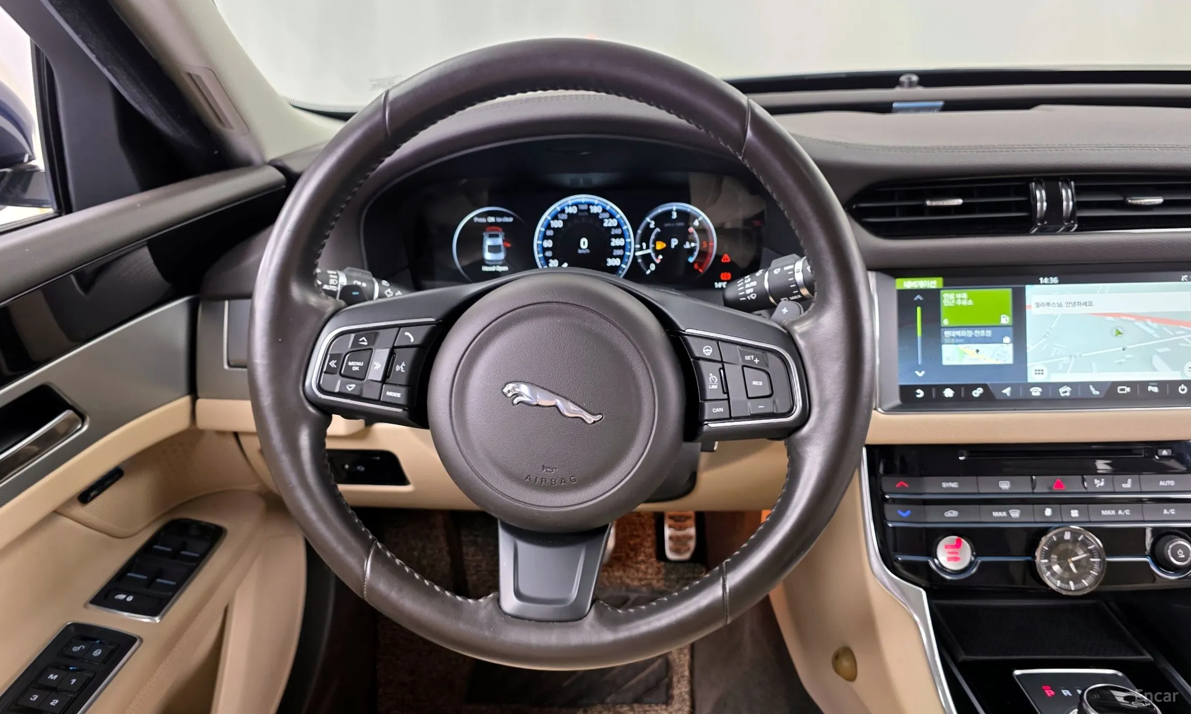 Jaguar XF (x260) превью 13