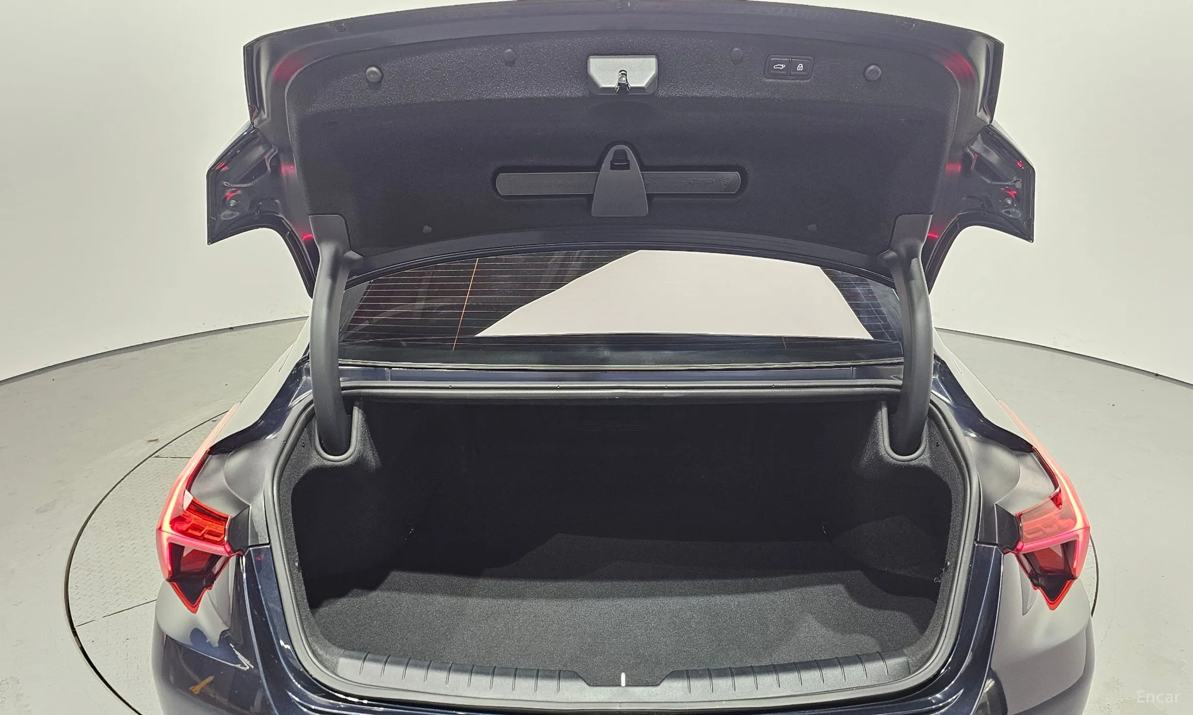 Kia K8 Hybrid превью 20