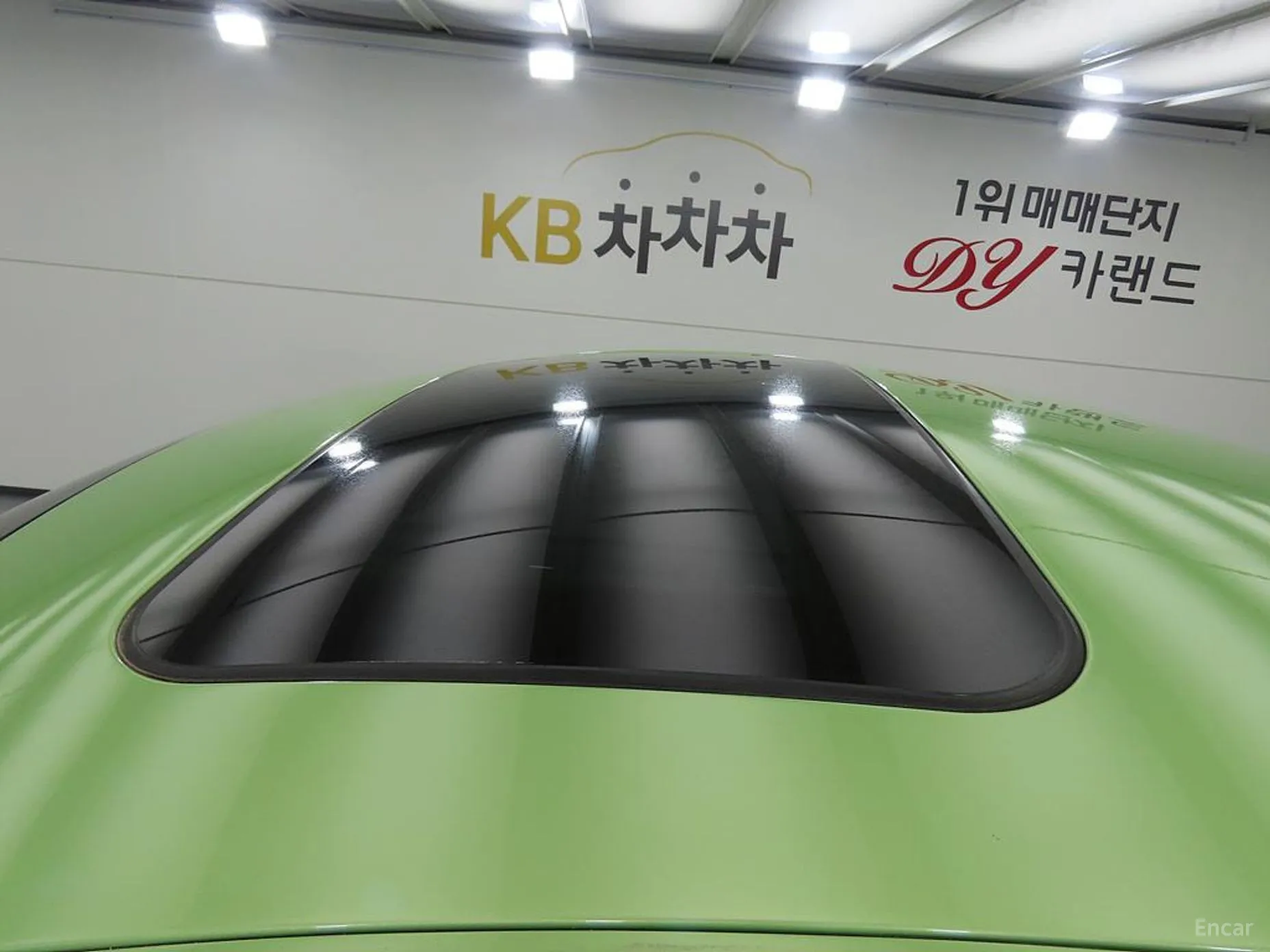 Volkswagen New Beetle превью 14