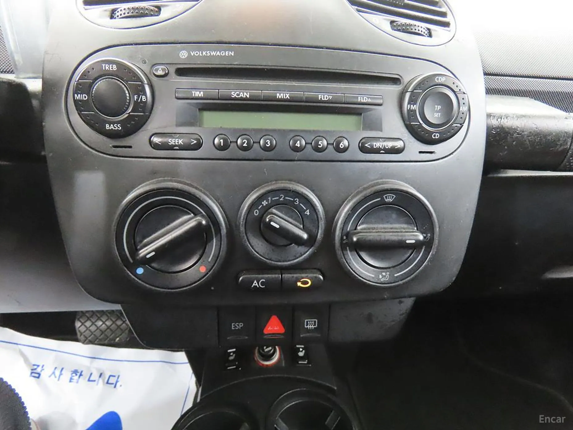 Volkswagen New Beetle превью 9