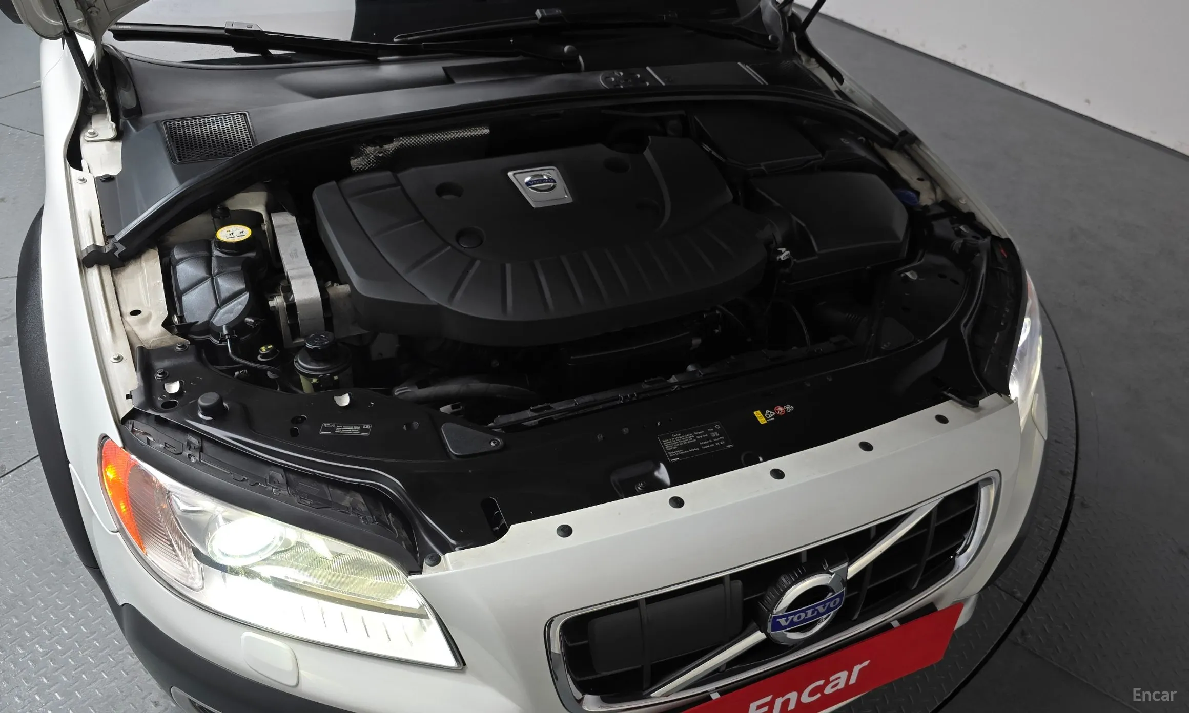 Volvo XC70 превью 6