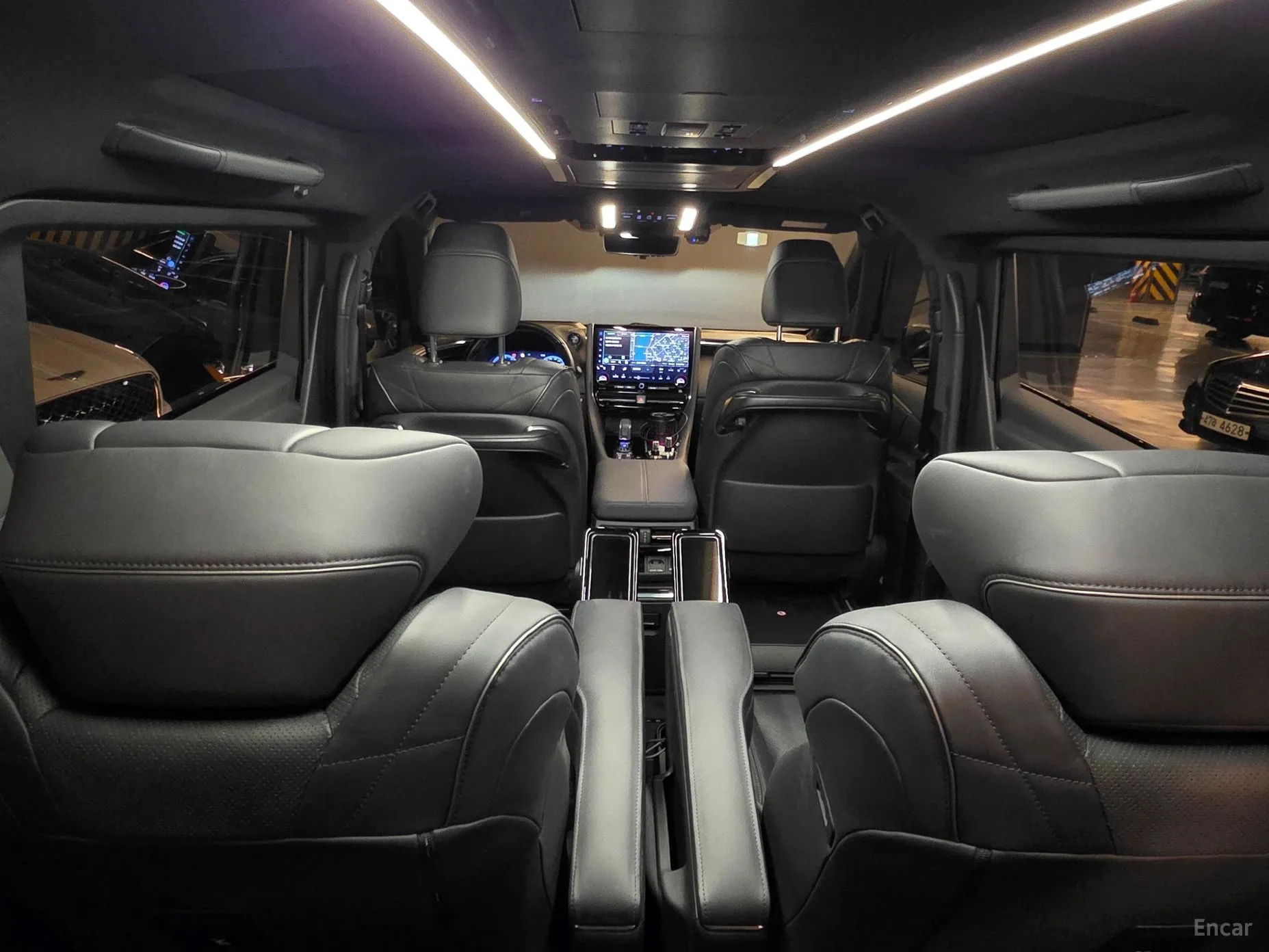 Toyota Alphard 4th Generation превью 11