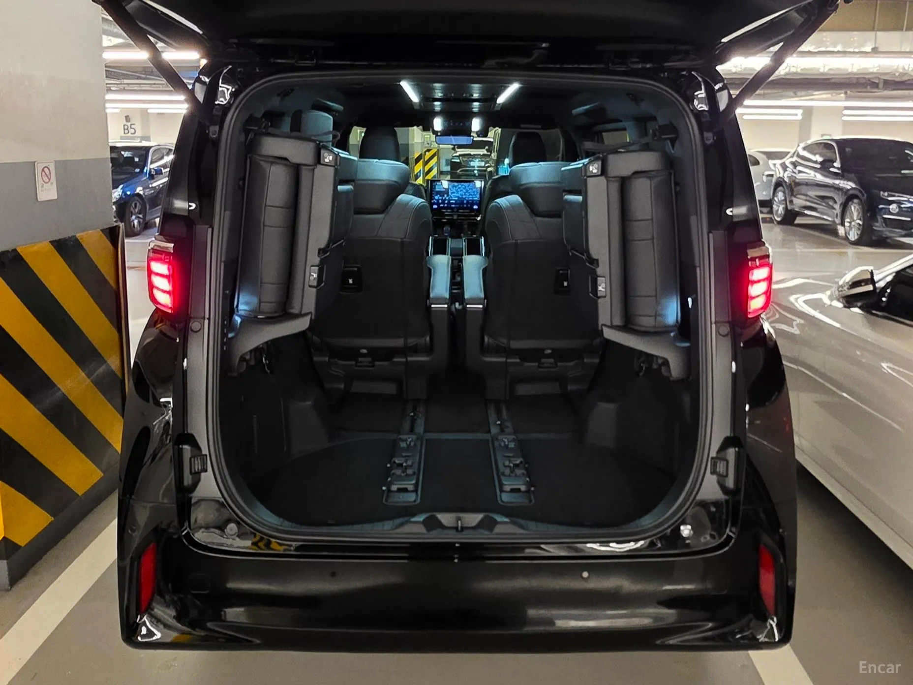 Toyota Alphard 4th Generation превью 5