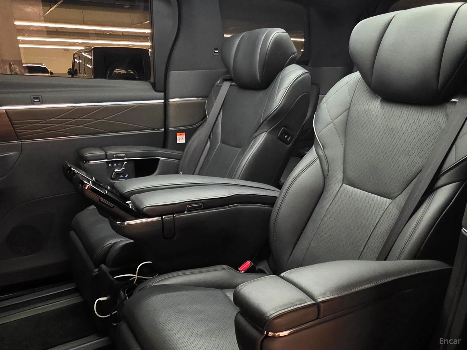 Toyota Alphard 4th Generation превью 7