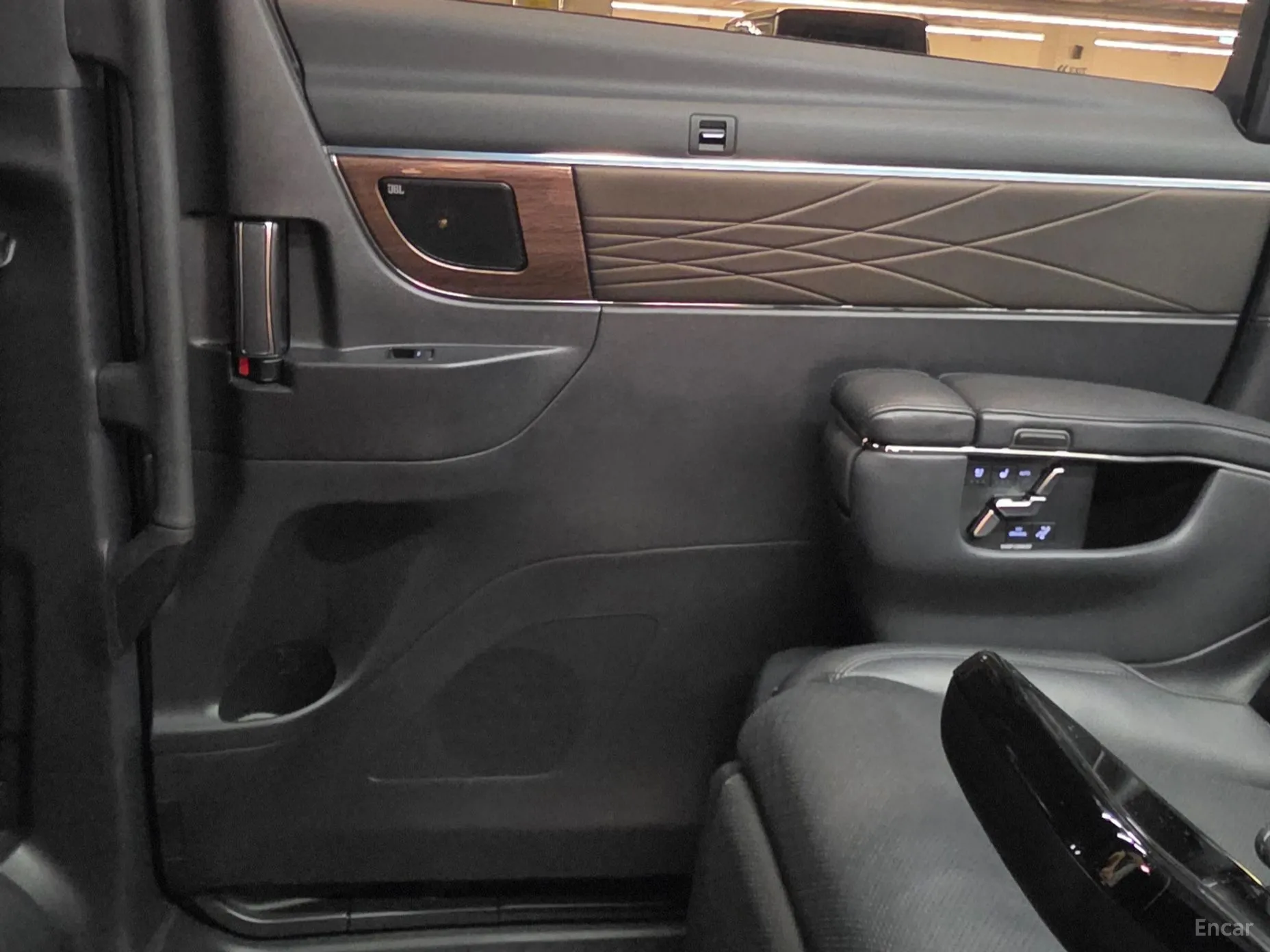 Toyota Alphard 4th Generation превью 9