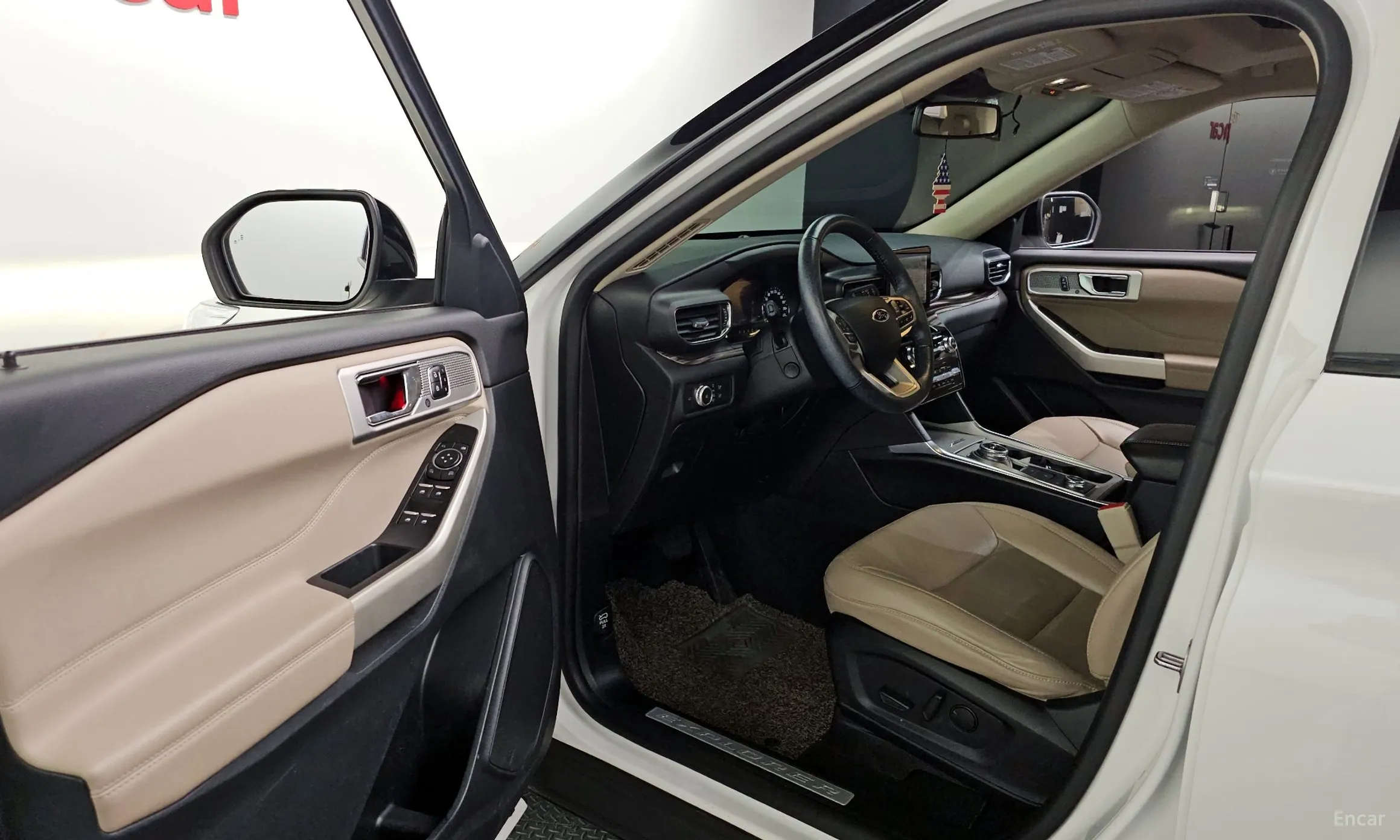 Ford Explorer 6th Generation превью 10