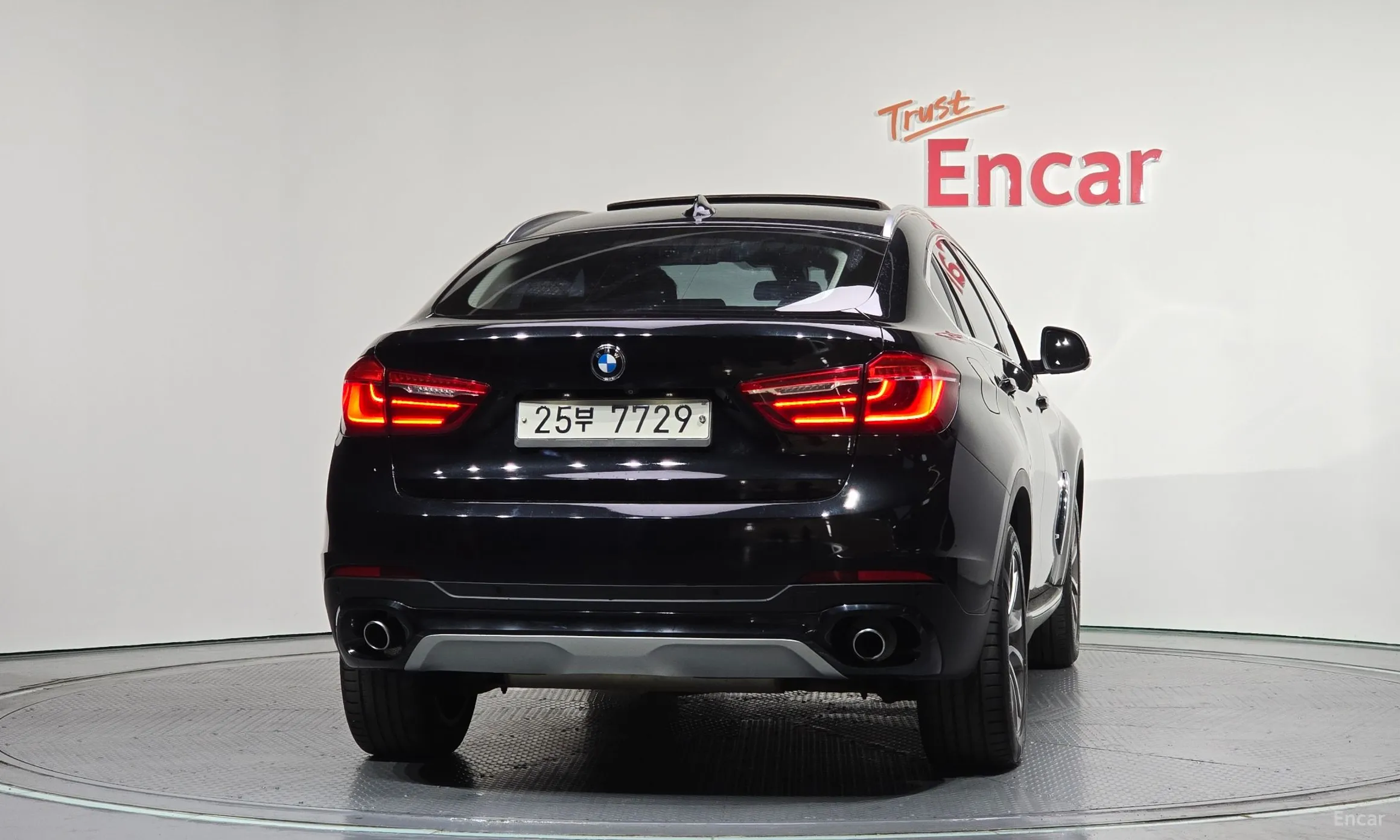 BMW X6 (F16) превью 4