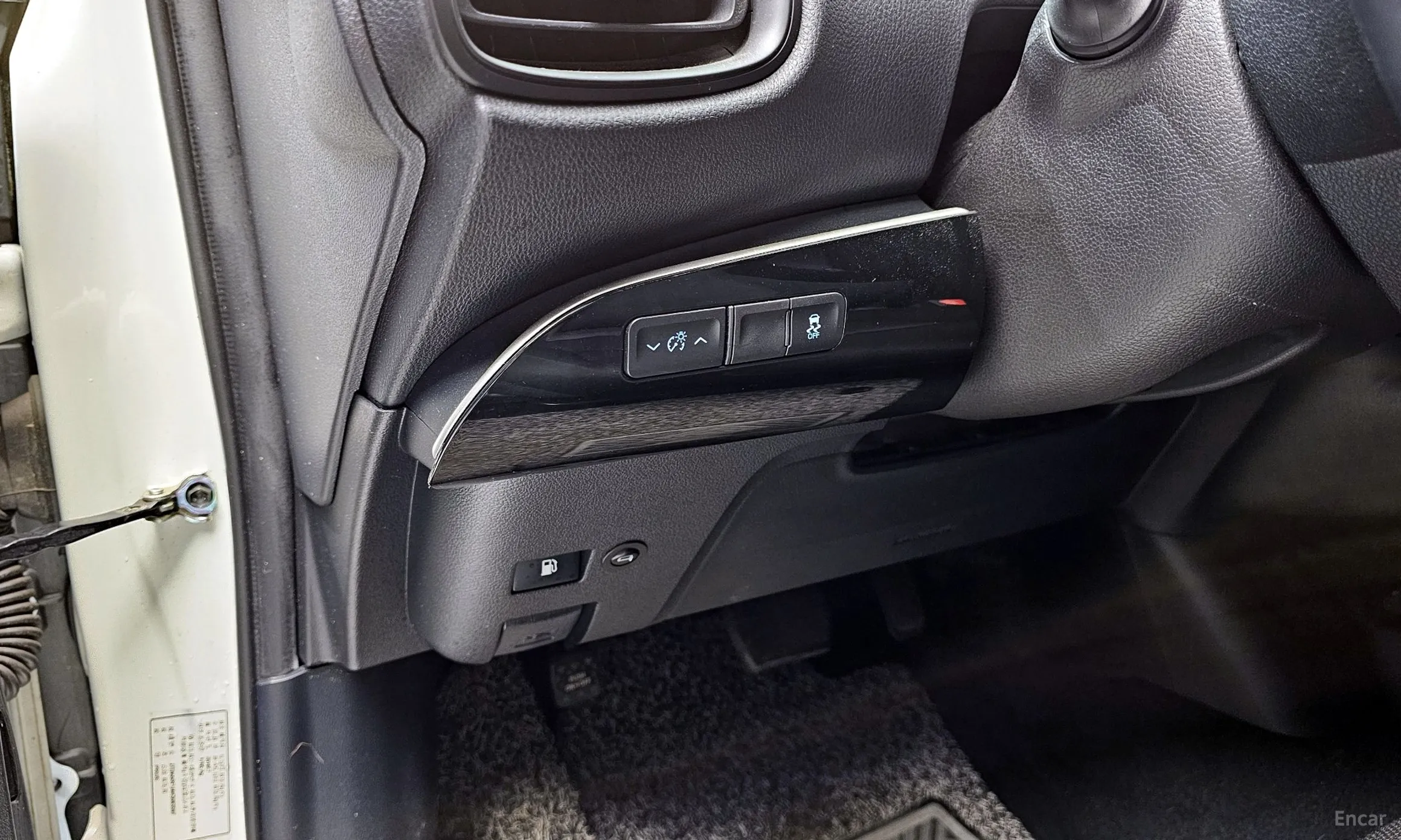 Toyota Prius 4th Generation превью 17