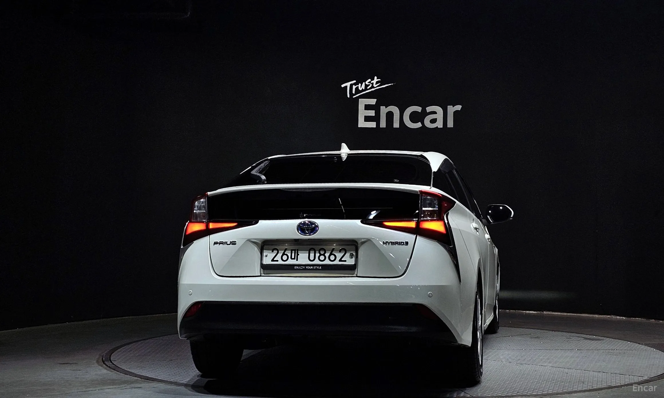 Toyota Prius 4th Generation превью 4
