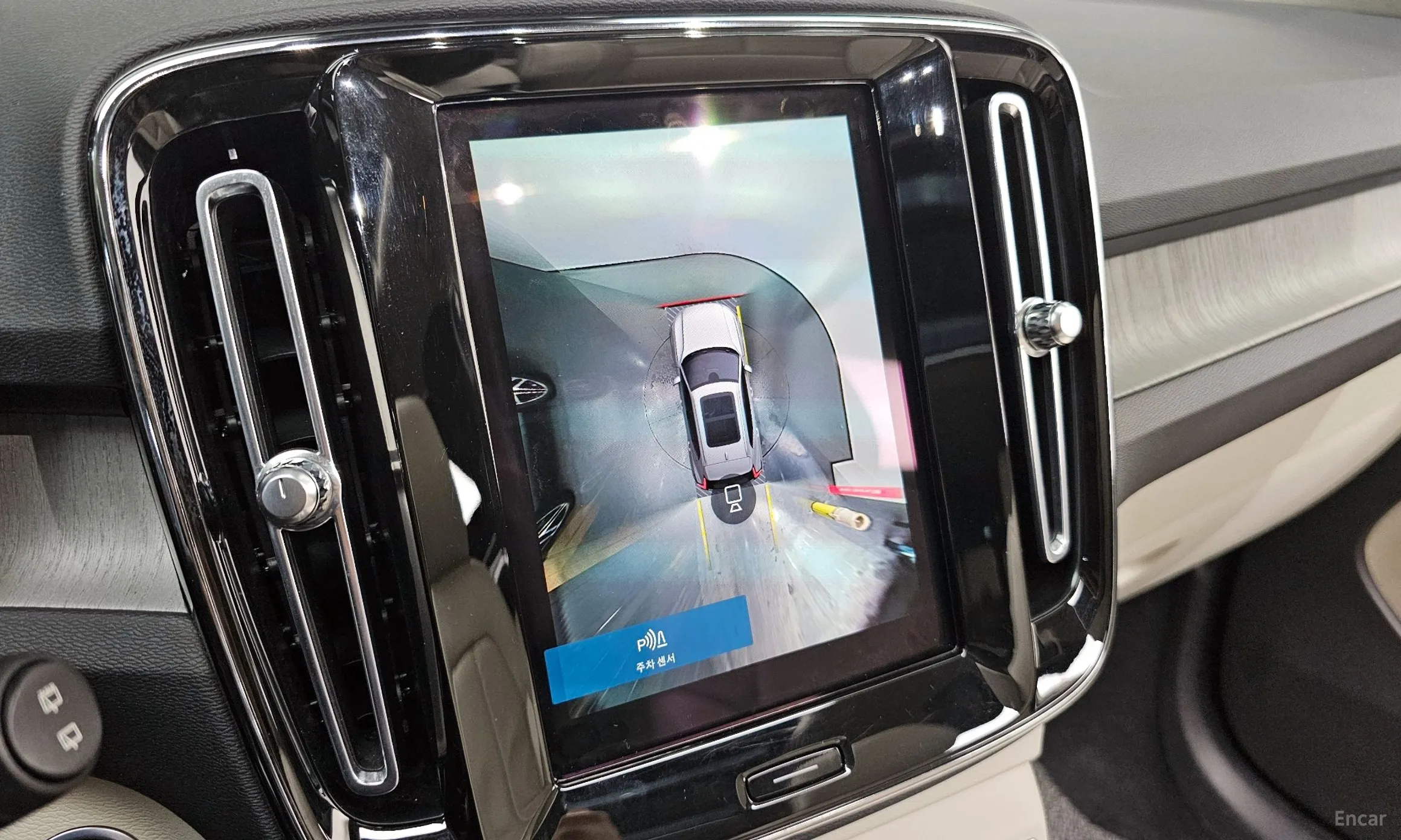 Volvo XC40 превью 15