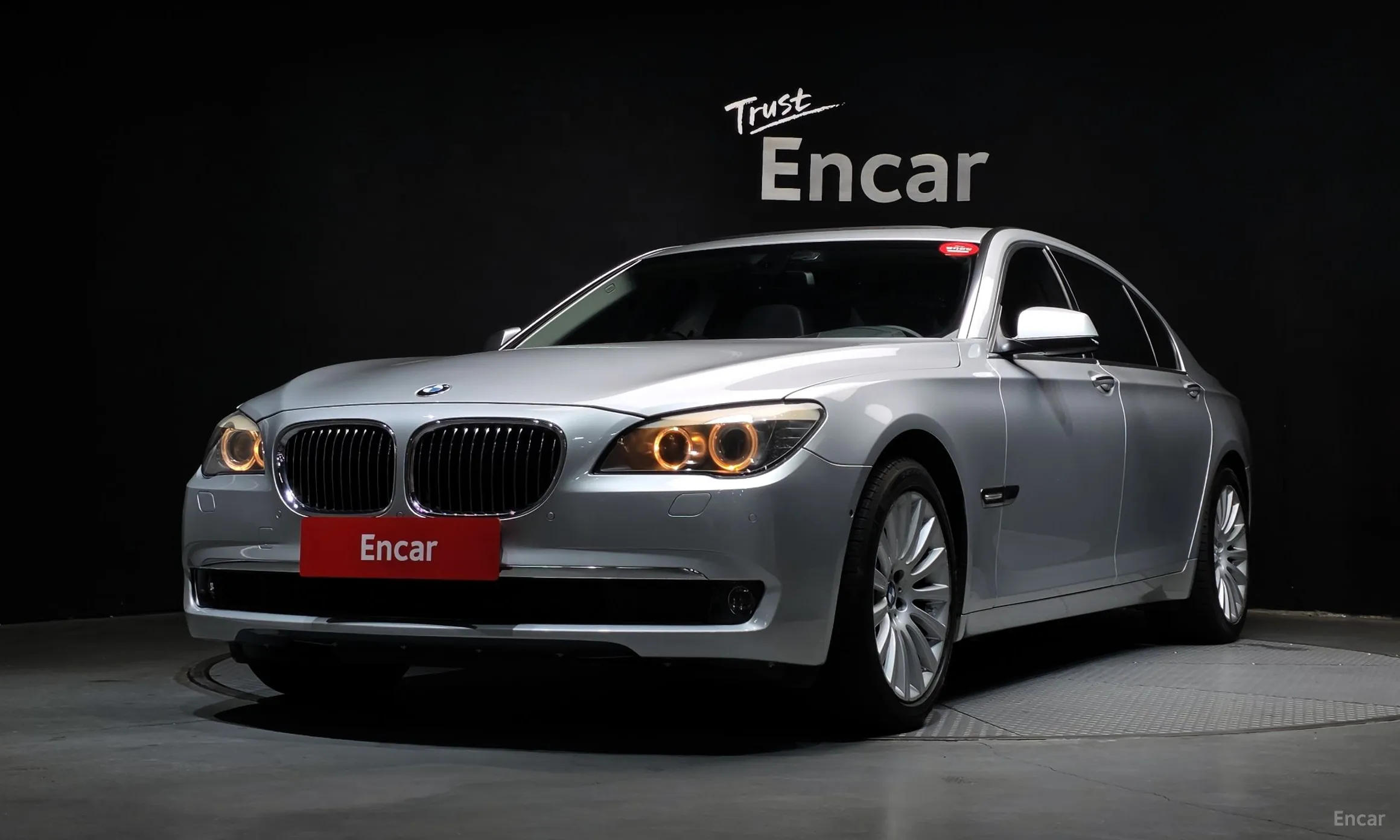 BMW 7 Series (F01)