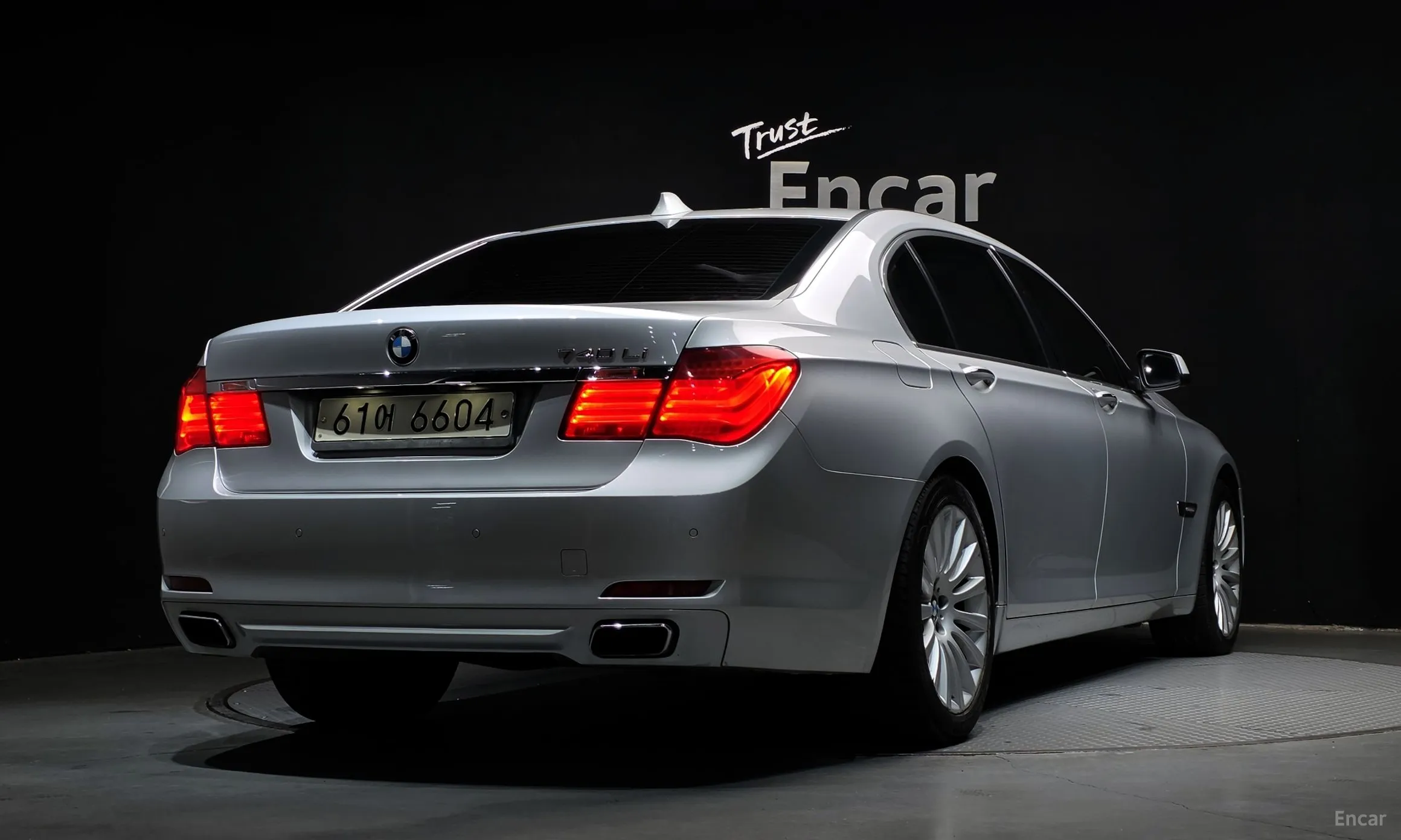 BMW 7 Series (F01)