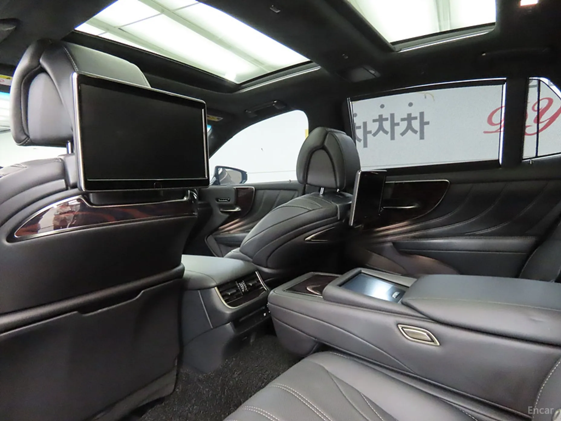 Lexus LS500 5th Generation превью 15