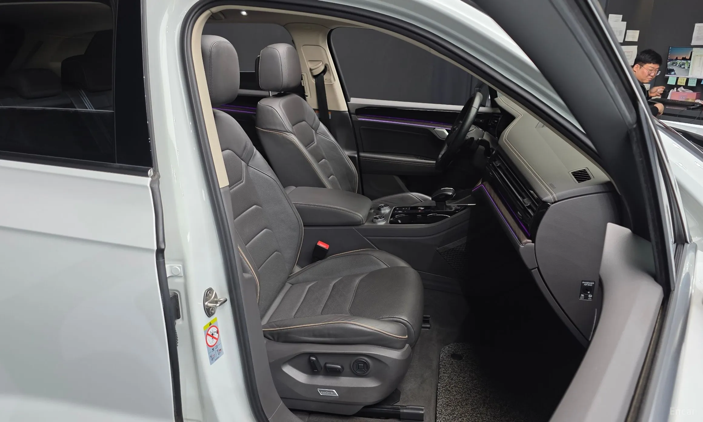 Volkswagen Touareg 3rd Generation превью 12