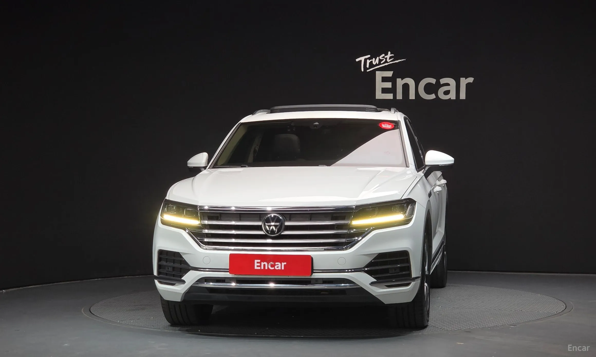 Volkswagen Touareg 3rd Generation превью 3