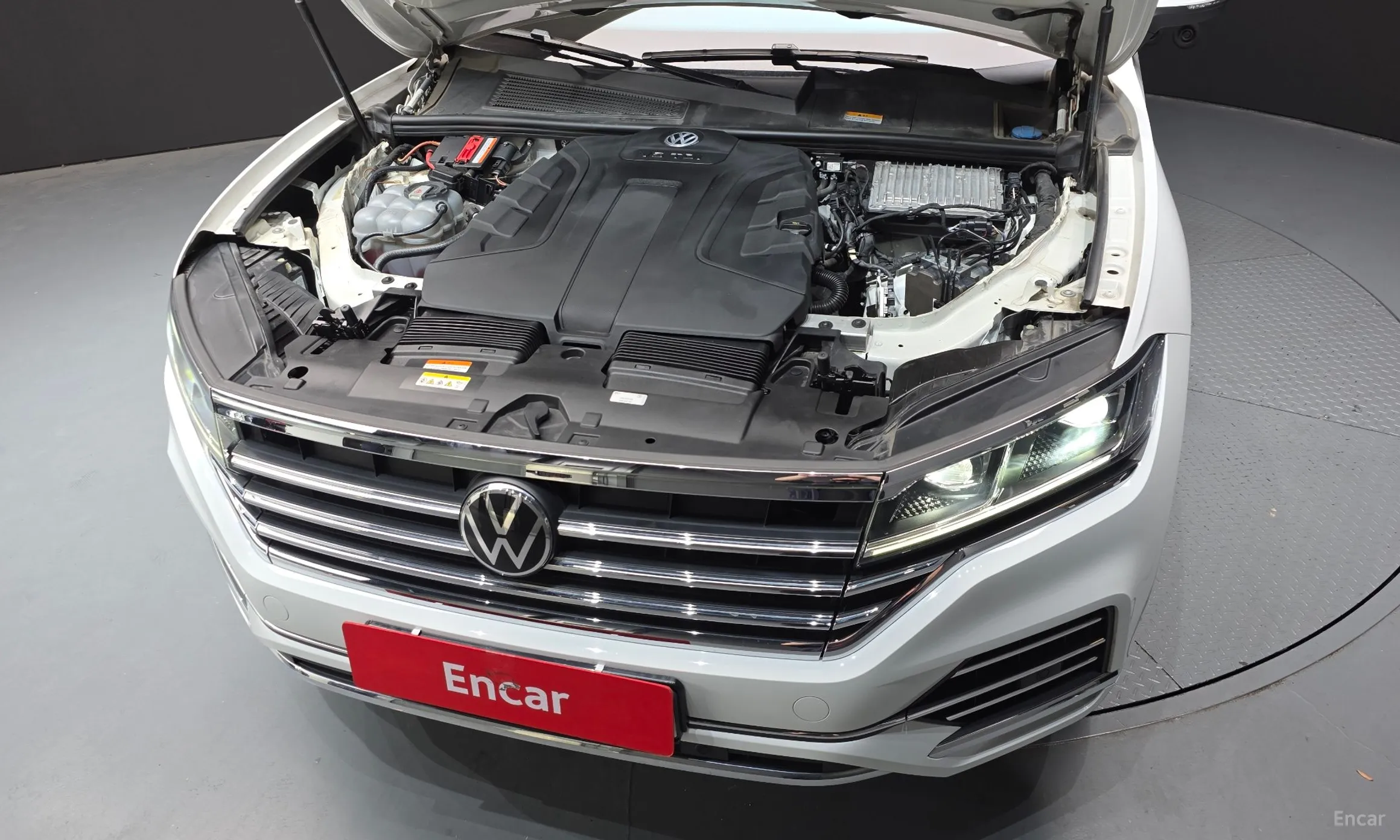 Volkswagen Touareg 3rd Generation превью 6