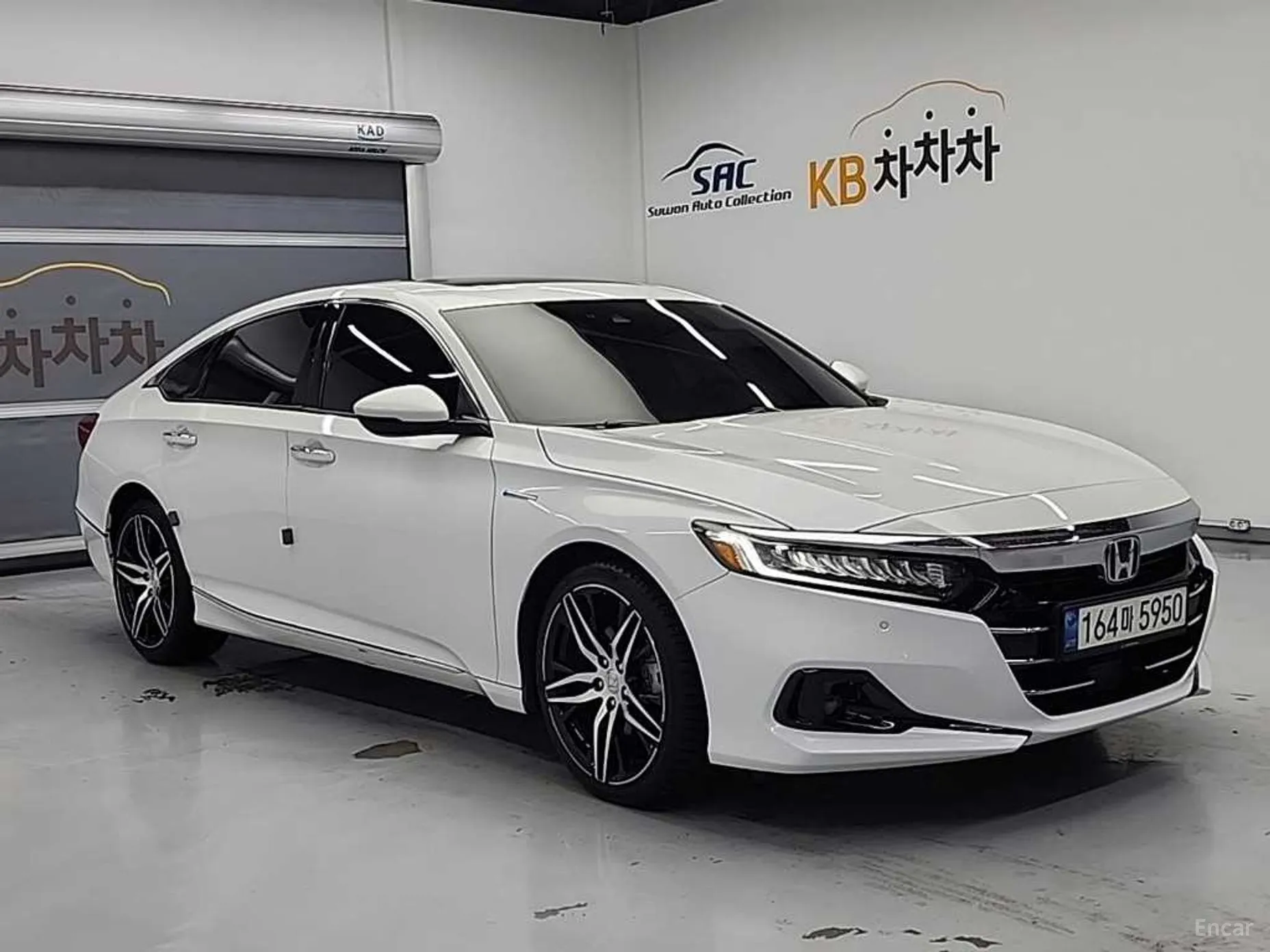 Honda Accord 10th Generation превью 2