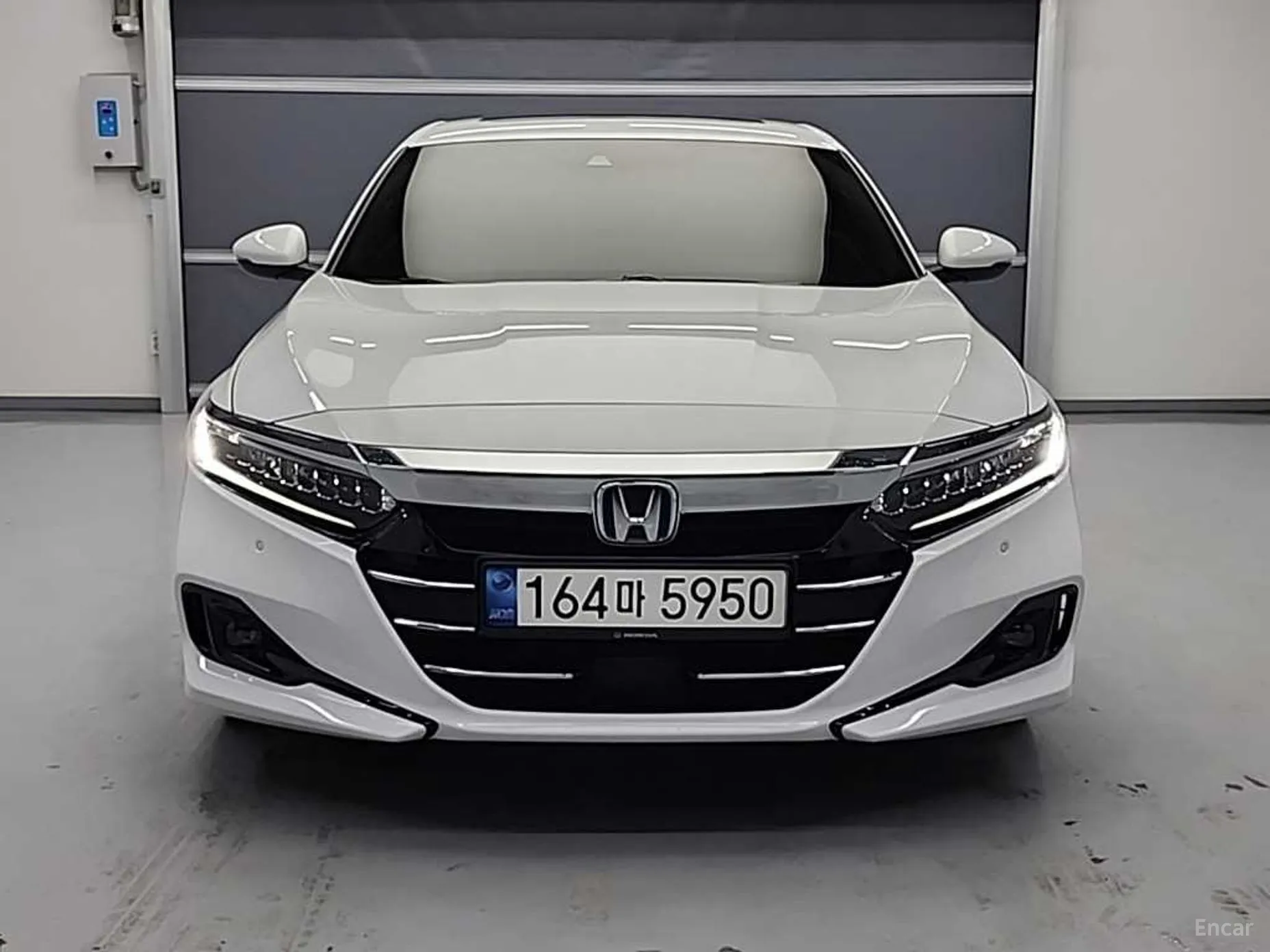 Honda Accord 10th Generation превью 3