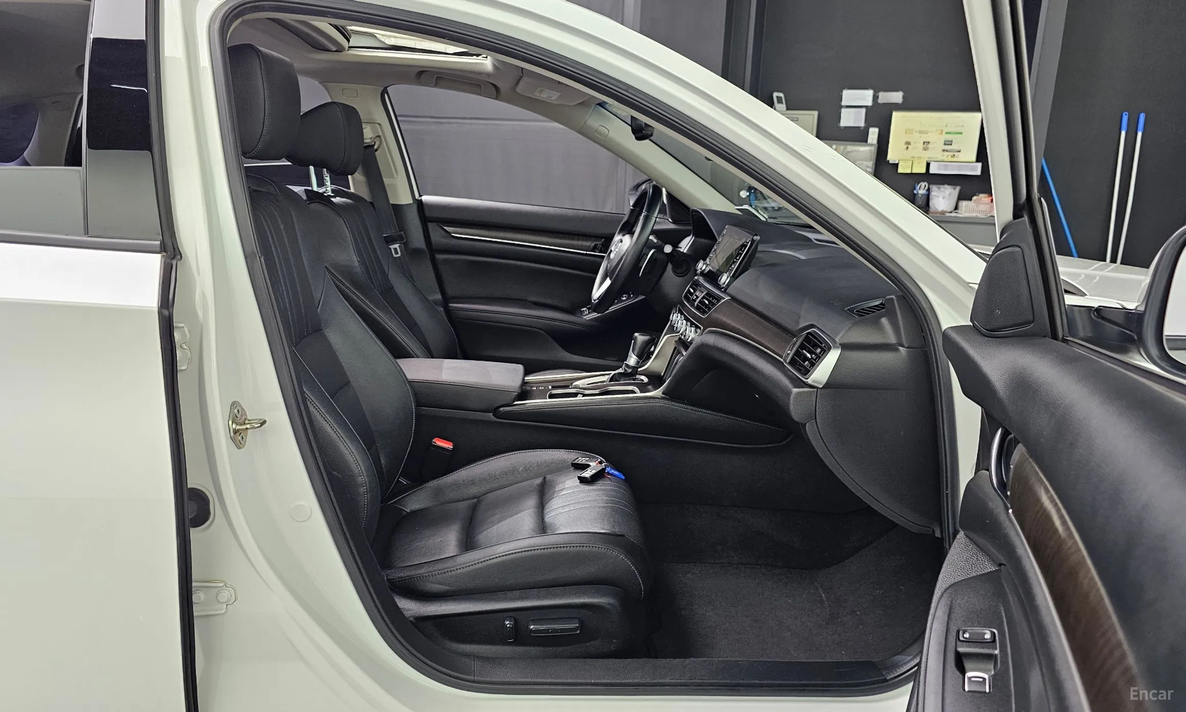 Honda Accord 10th Generation превью 12