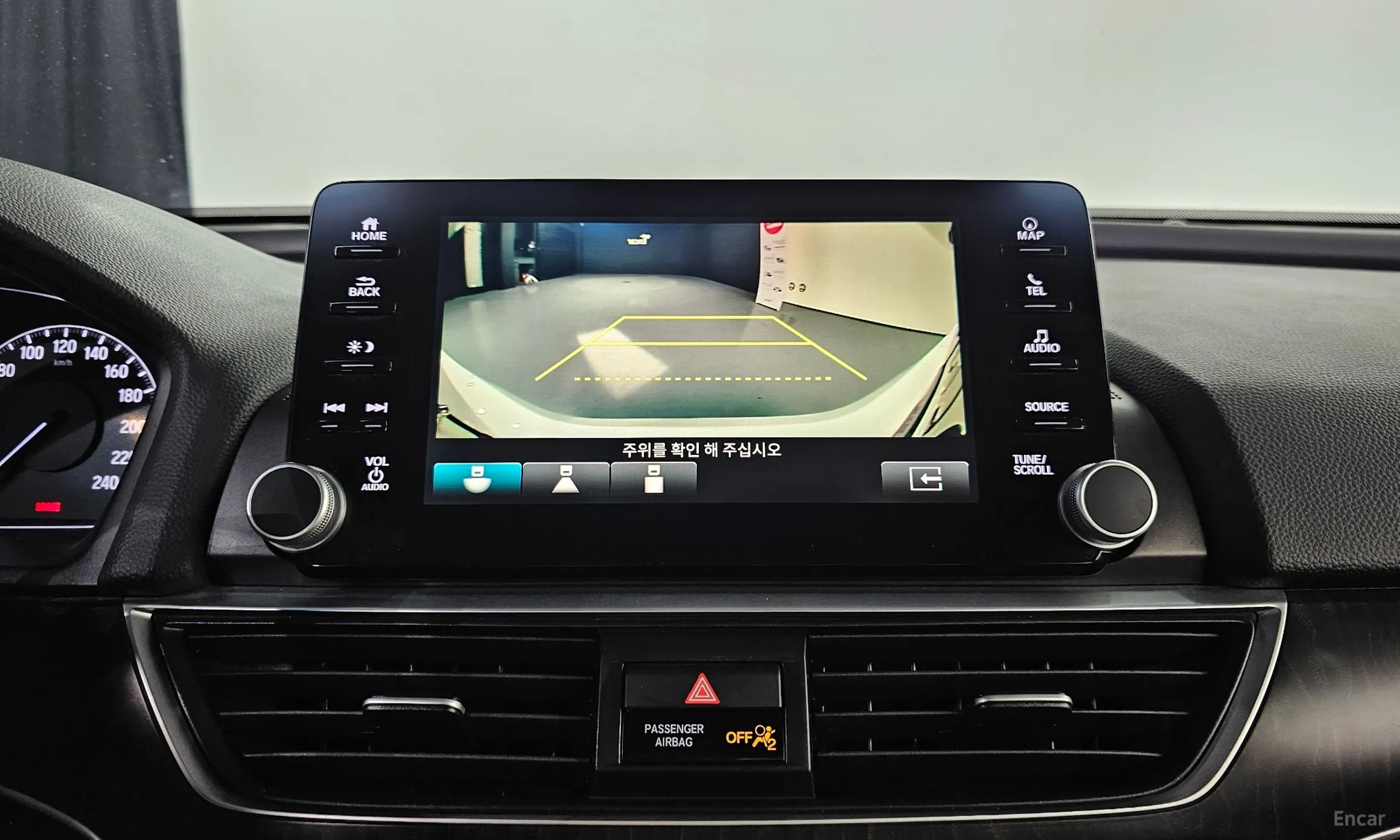 Honda Accord 10th Generation превью 17