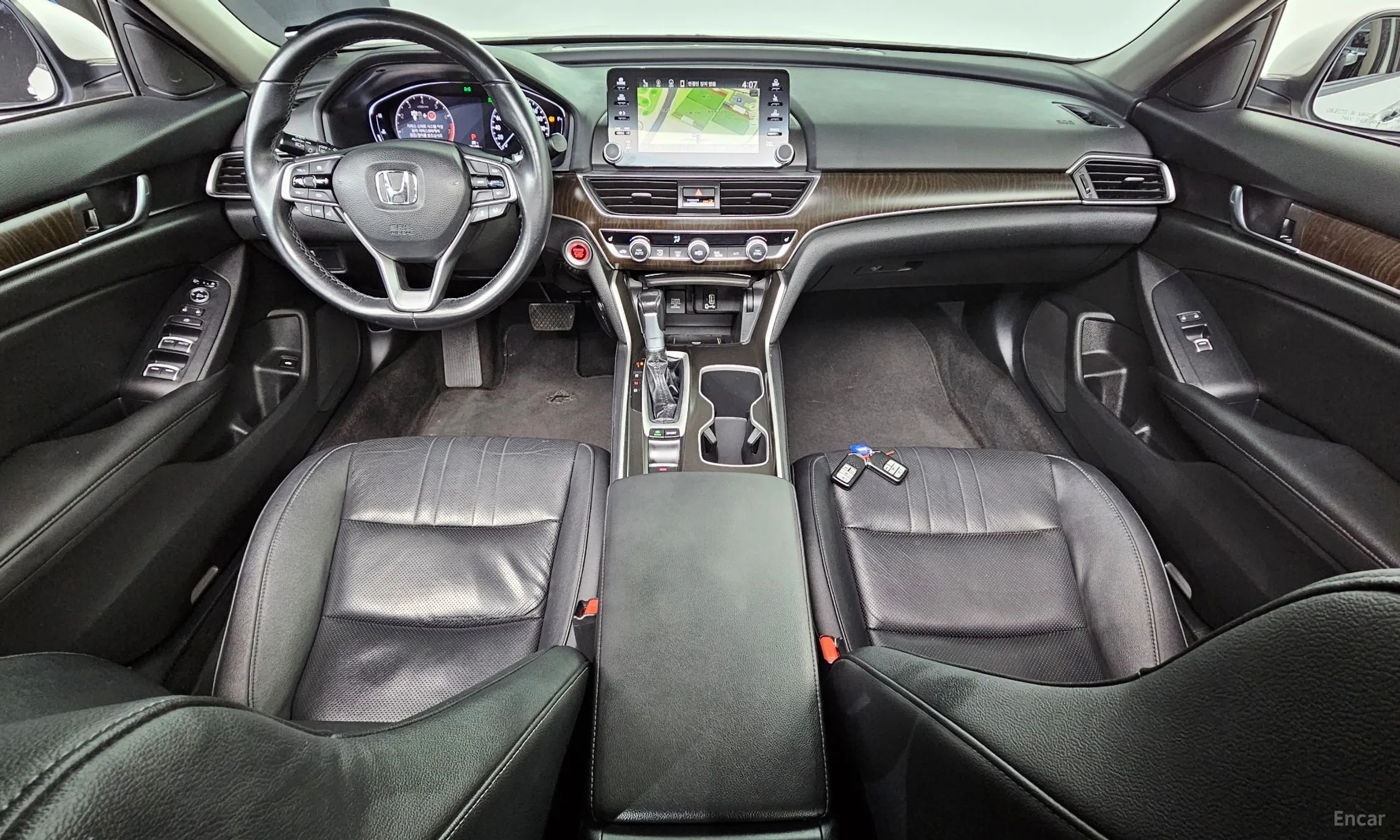 Honda Accord 10th Generation превью 7