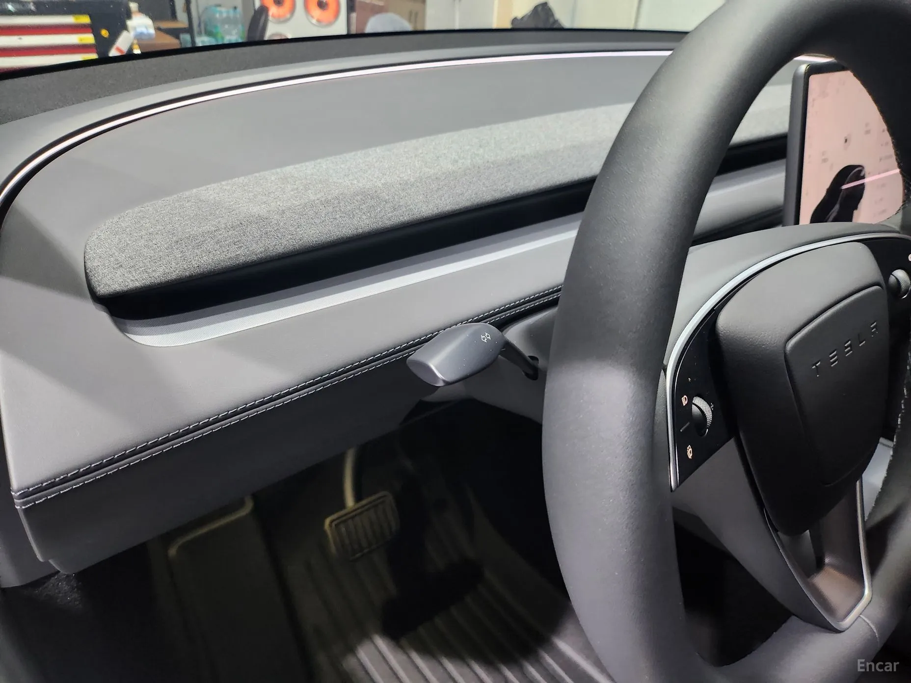 Tesla Model Y превью 15