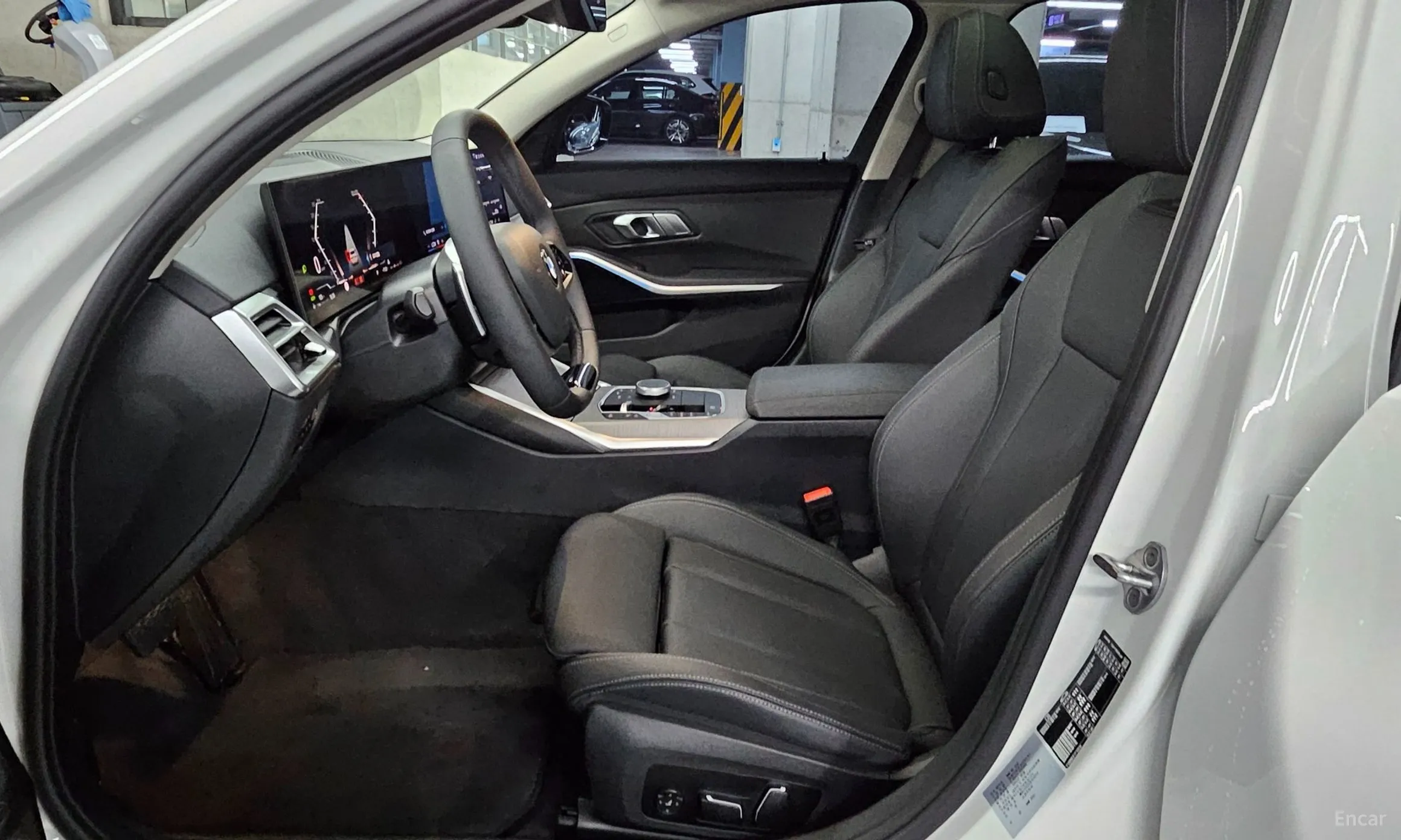 BMW 3 Series (G20) превью 10