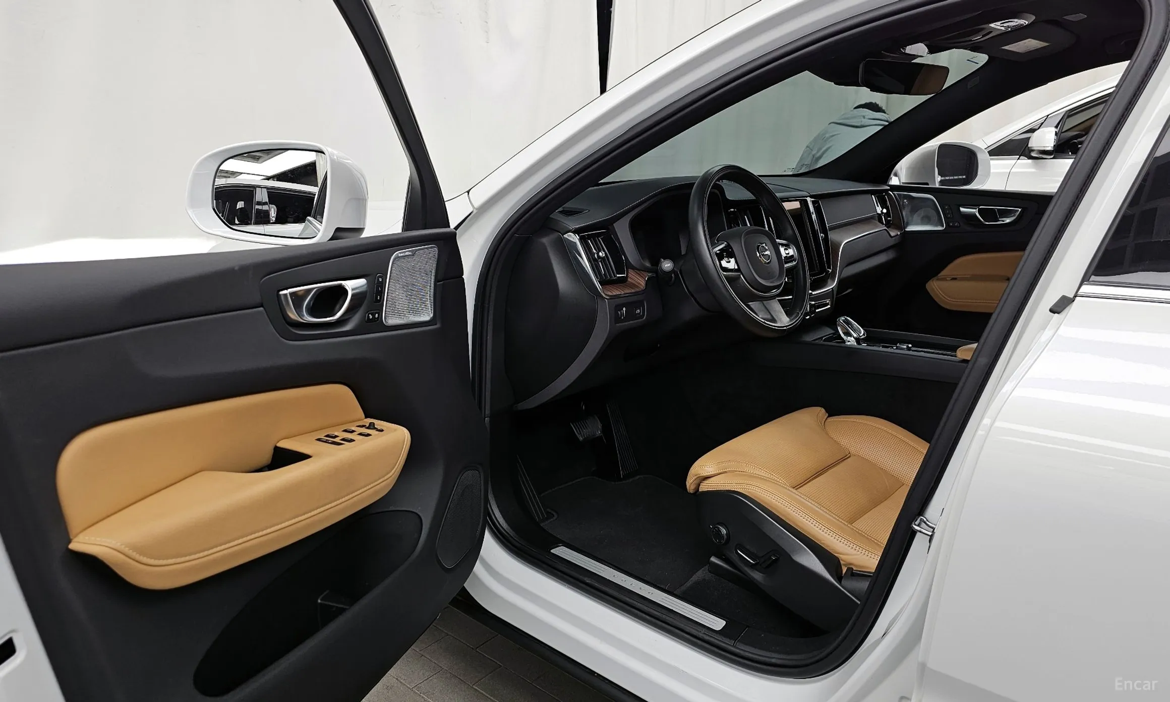 Volvo XC60 Gen 2 превью 10