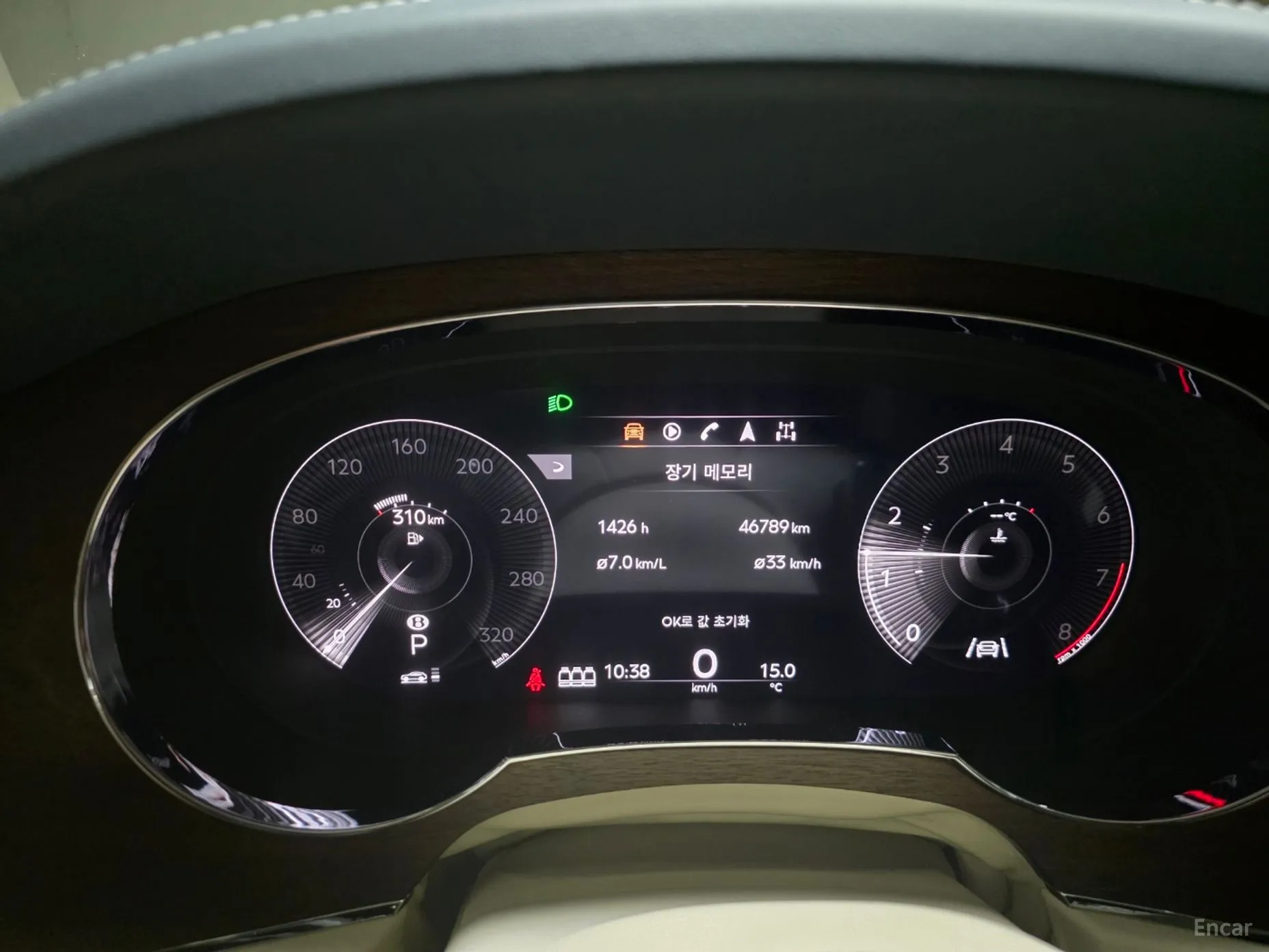 Bentley Bentayga превью 7