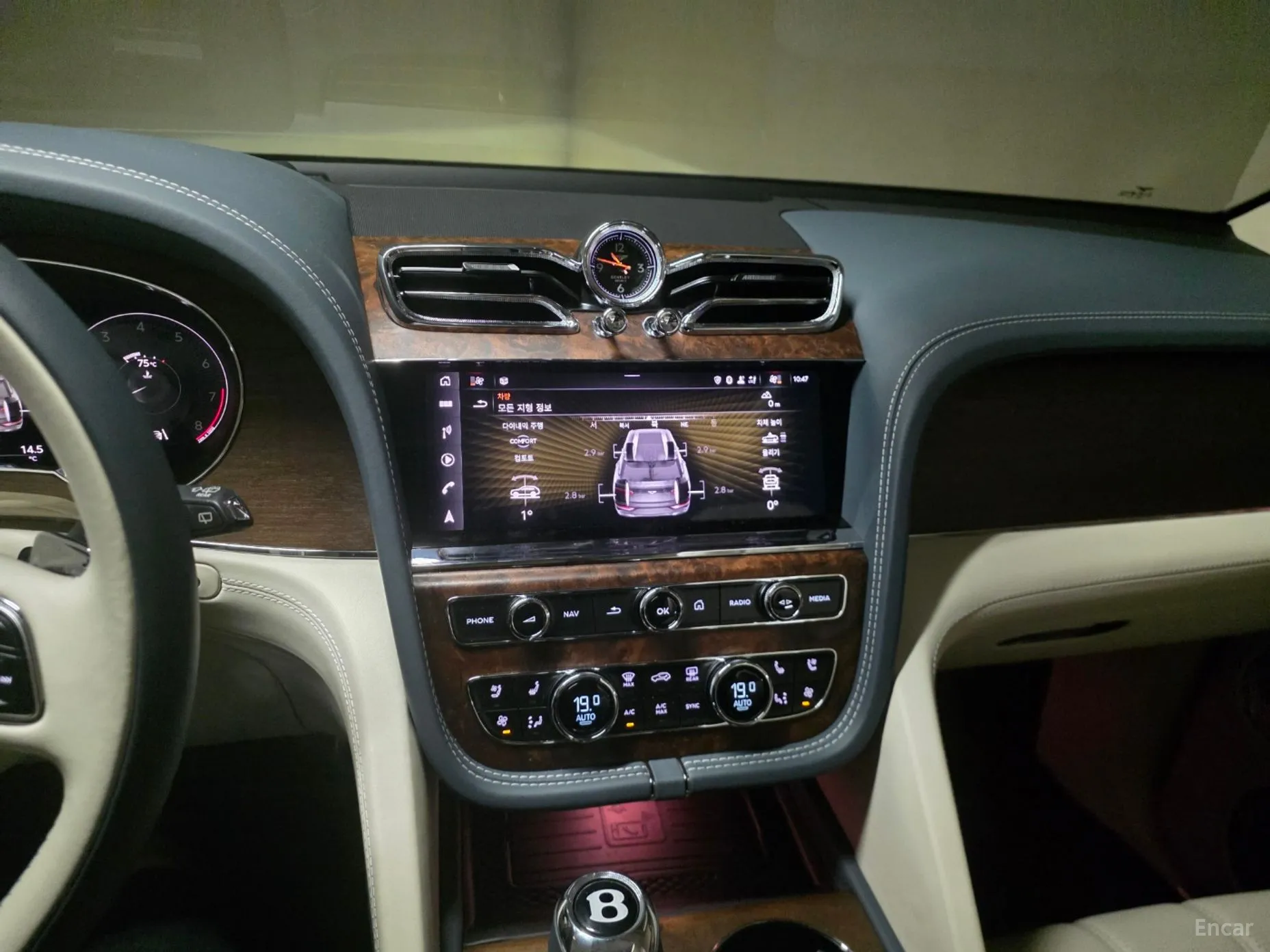 Bentley Bentayga превью 9