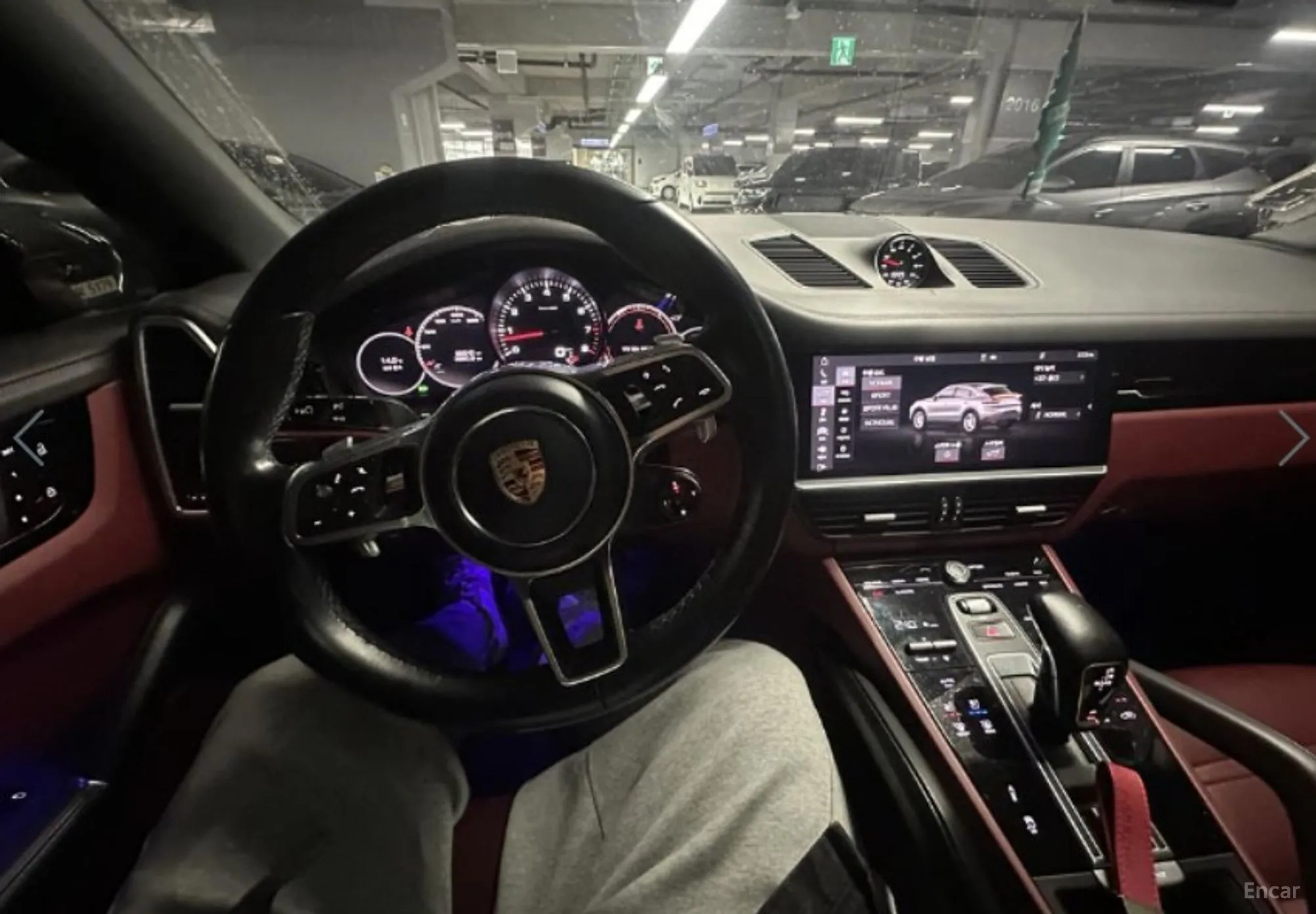 Porsche Cayenne (PO536) превью 13