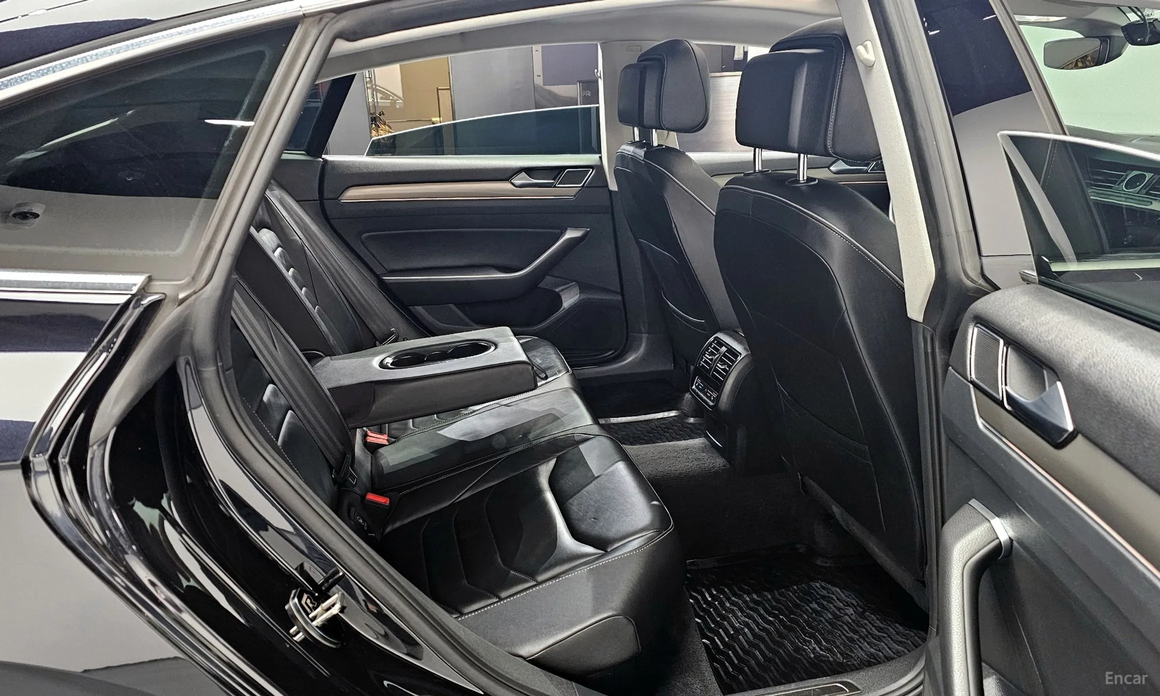 Volkswagen Ateon превью 11