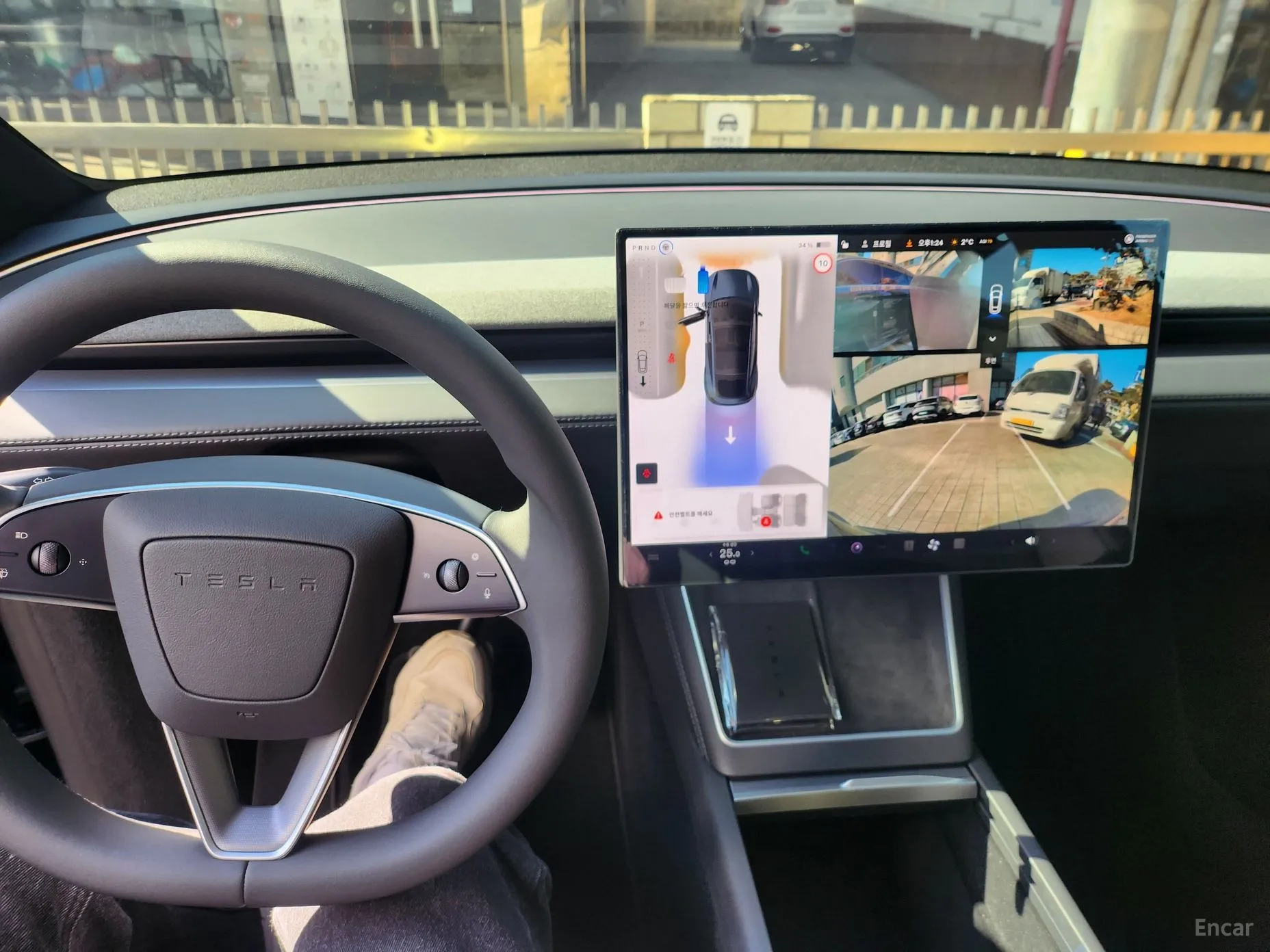 Tesla Model Y превью 10