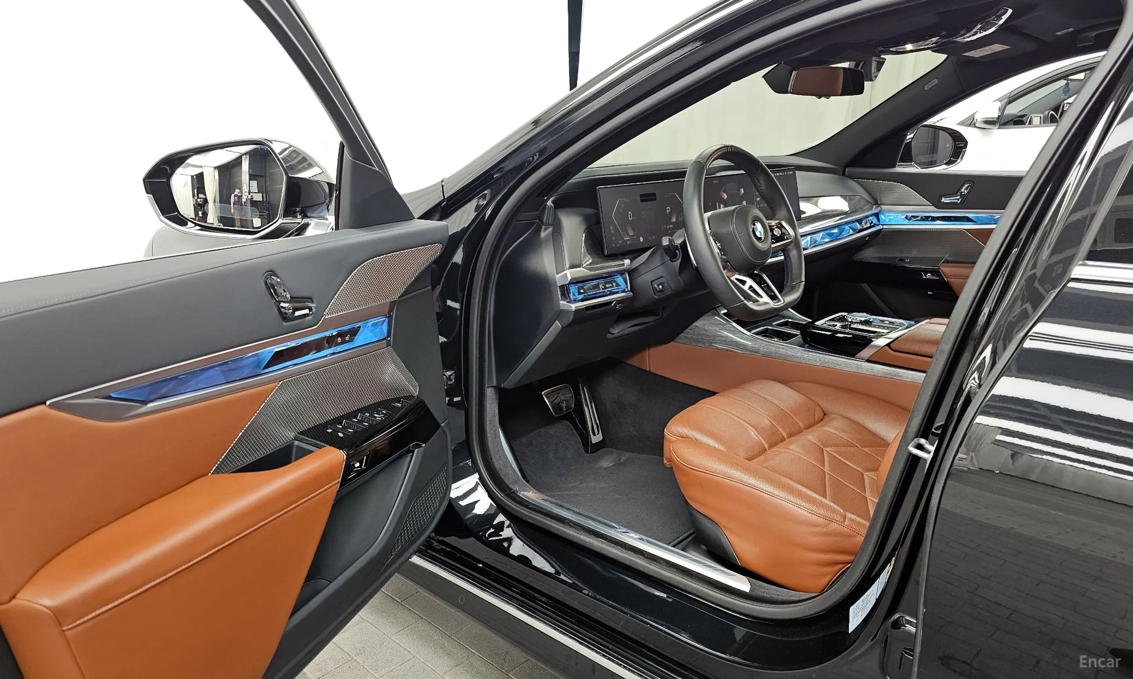 BMW 7 Series (G70) превью 10