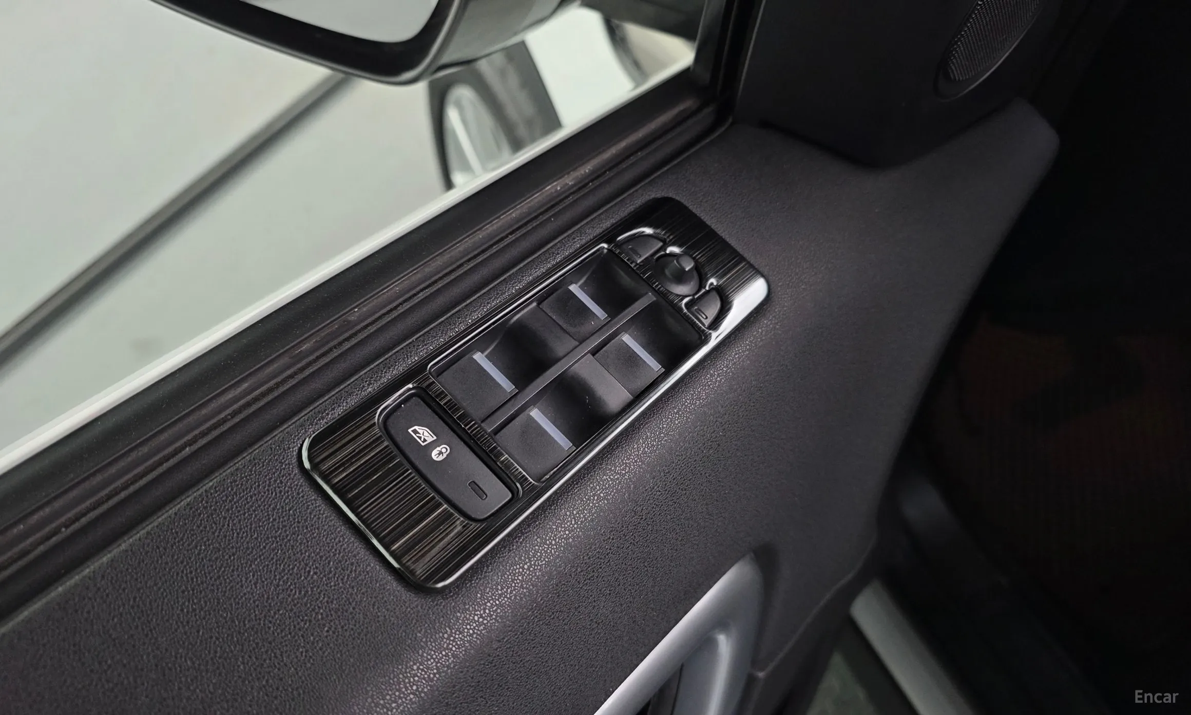 Land Rover Discovery Sports превью 19
