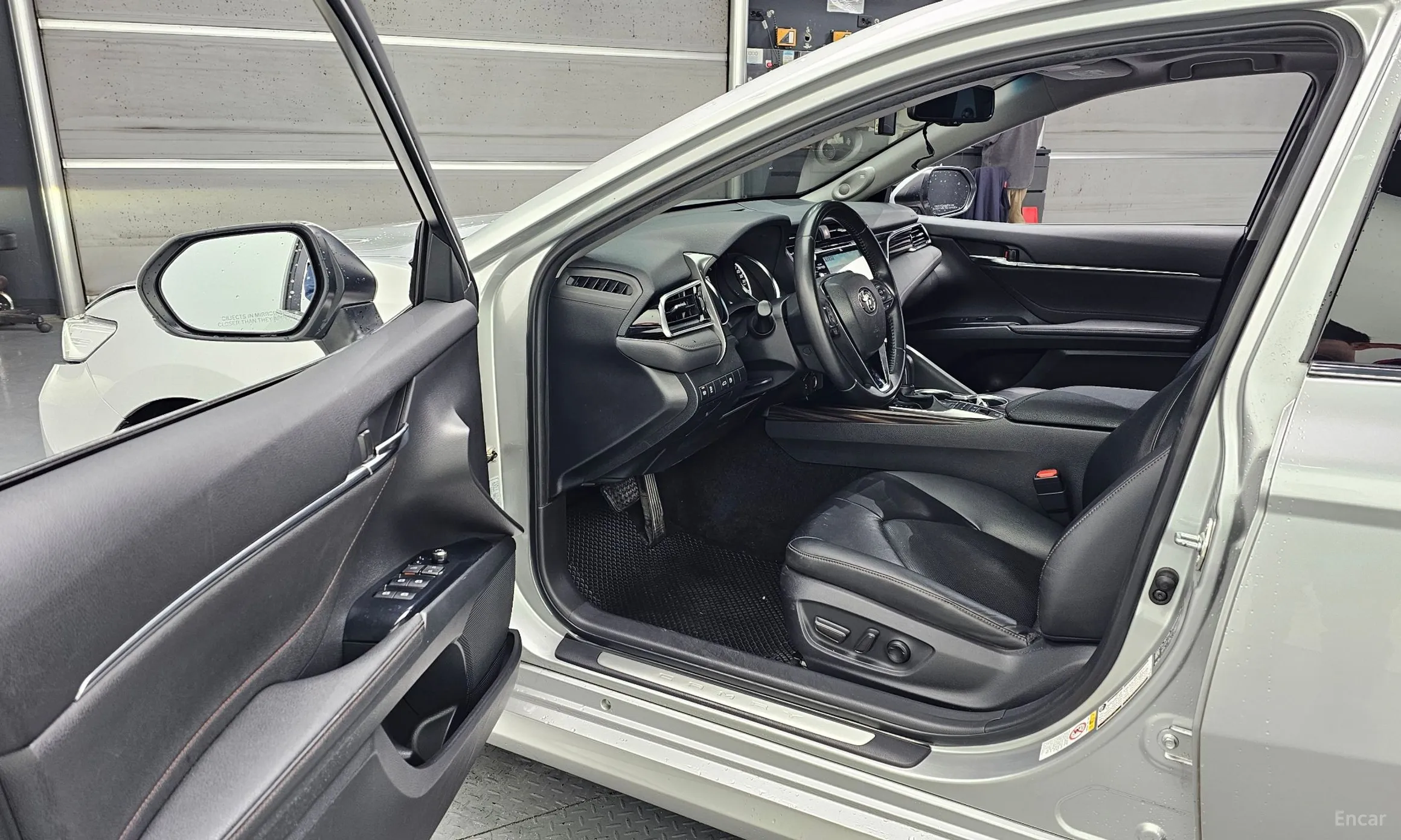 Toyota Camry (XV70) превью 10