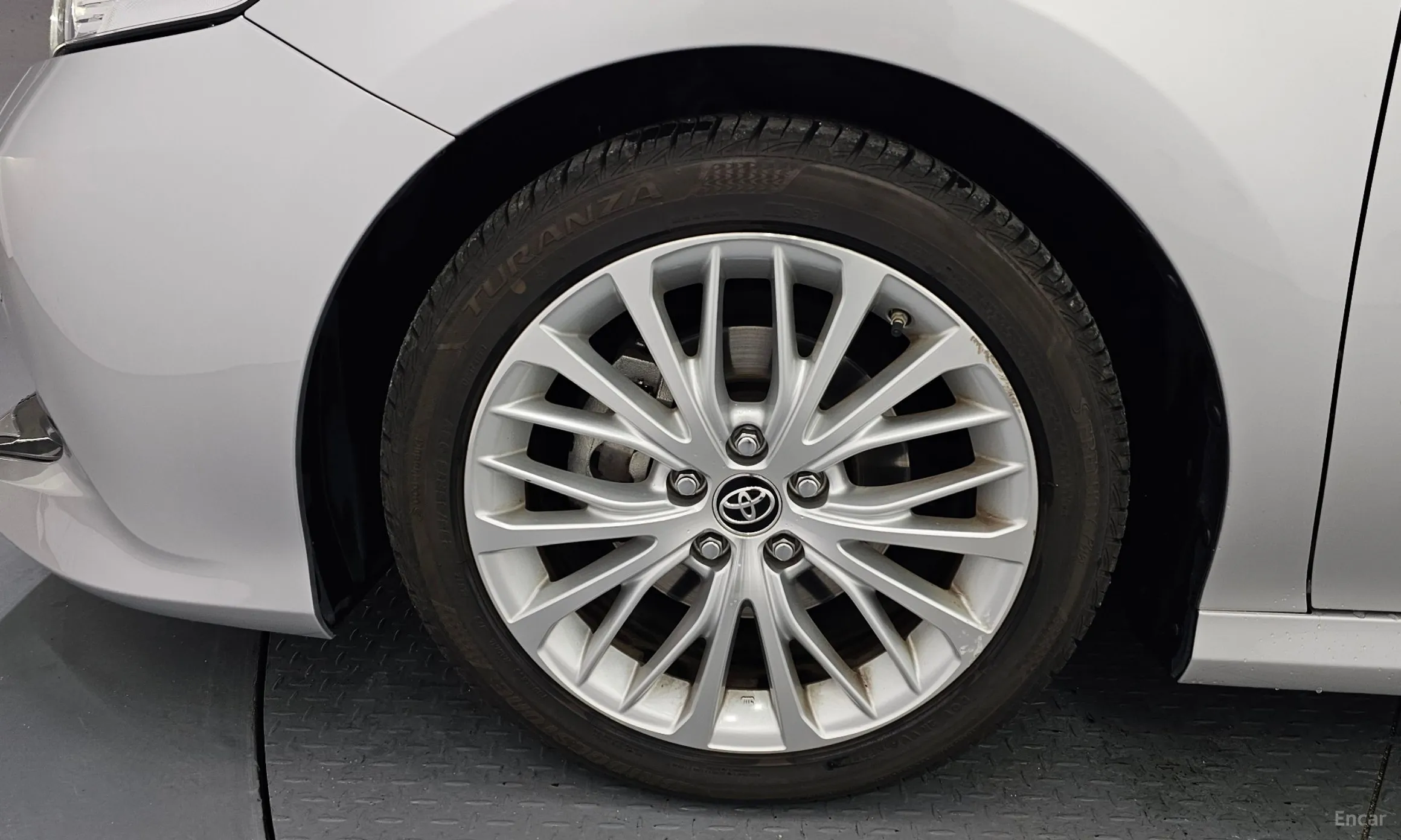 Toyota Camry (XV70) превью 5