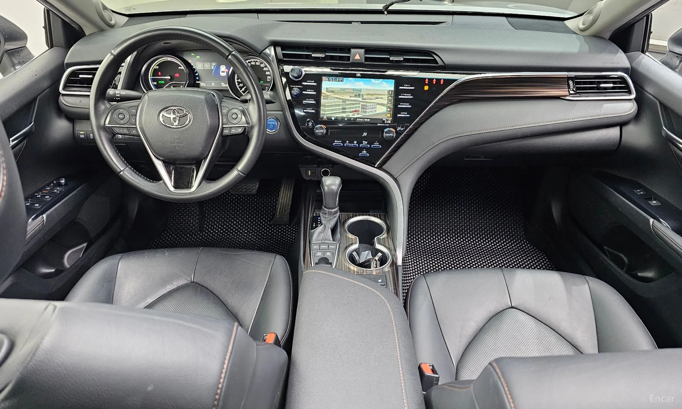 Toyota Camry (XV70) превью 7