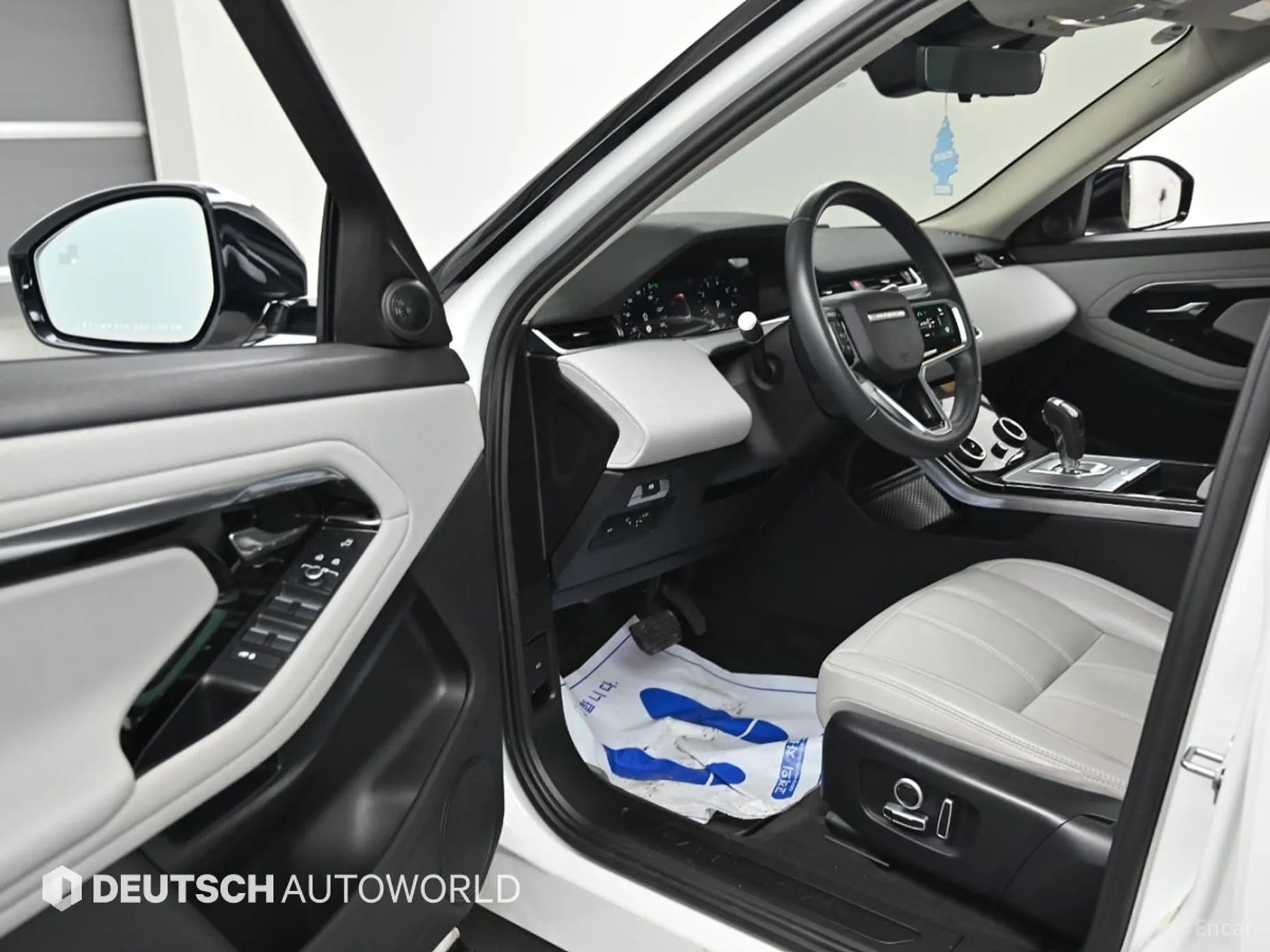 Land Rover Range Rover Evoque 2nd Generation превью 11