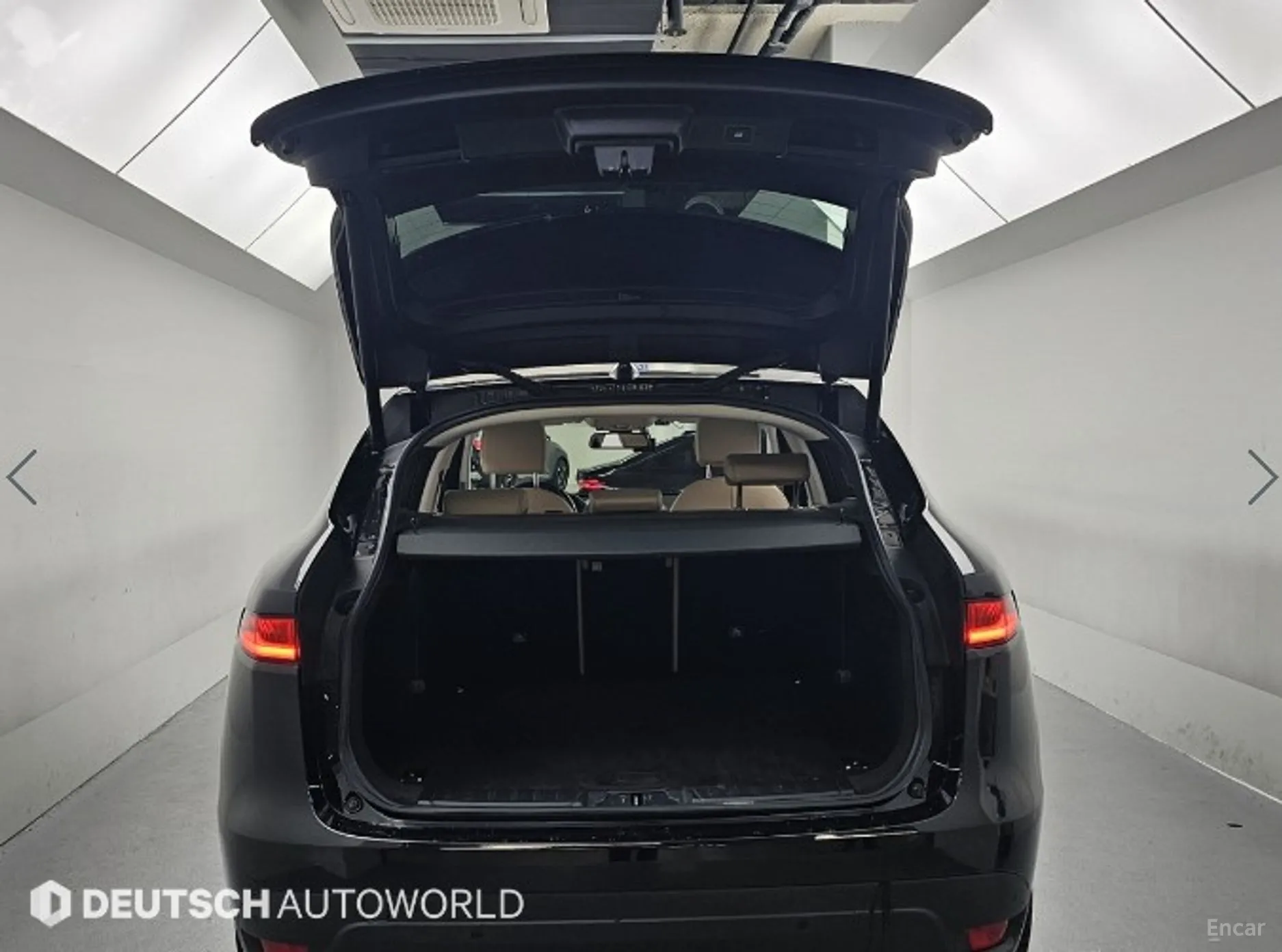 Jaguar F-PACE превью 19