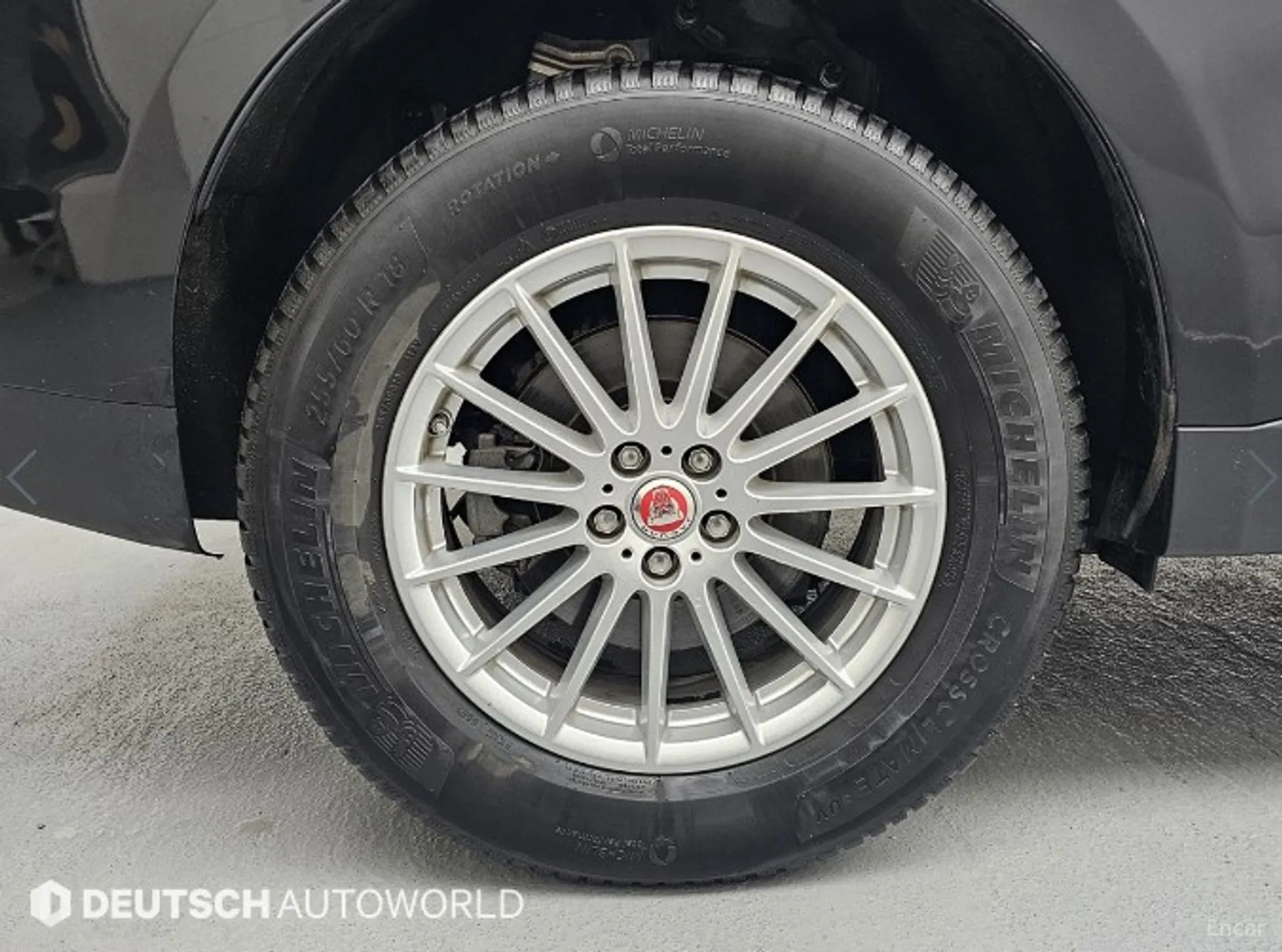 Jaguar F-PACE превью 5