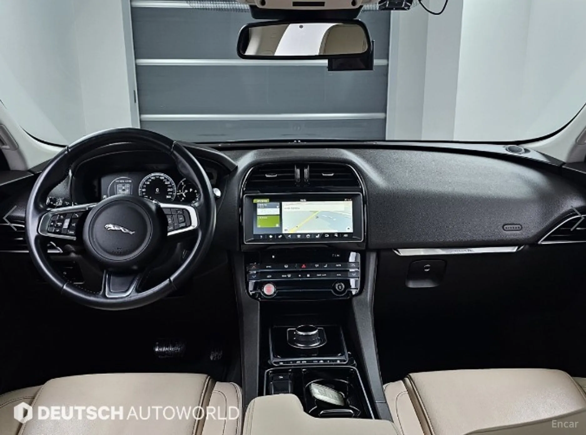 Jaguar F-PACE превью 7
