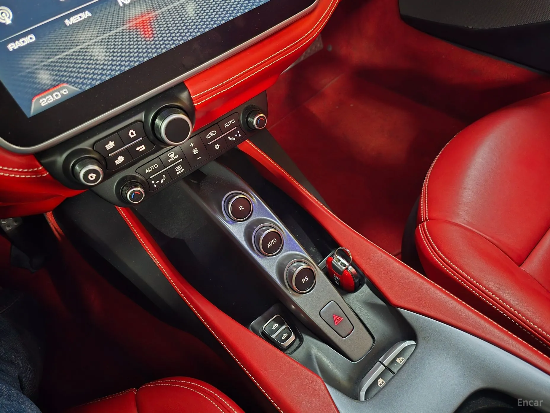 Ferrari Portofino превью 15