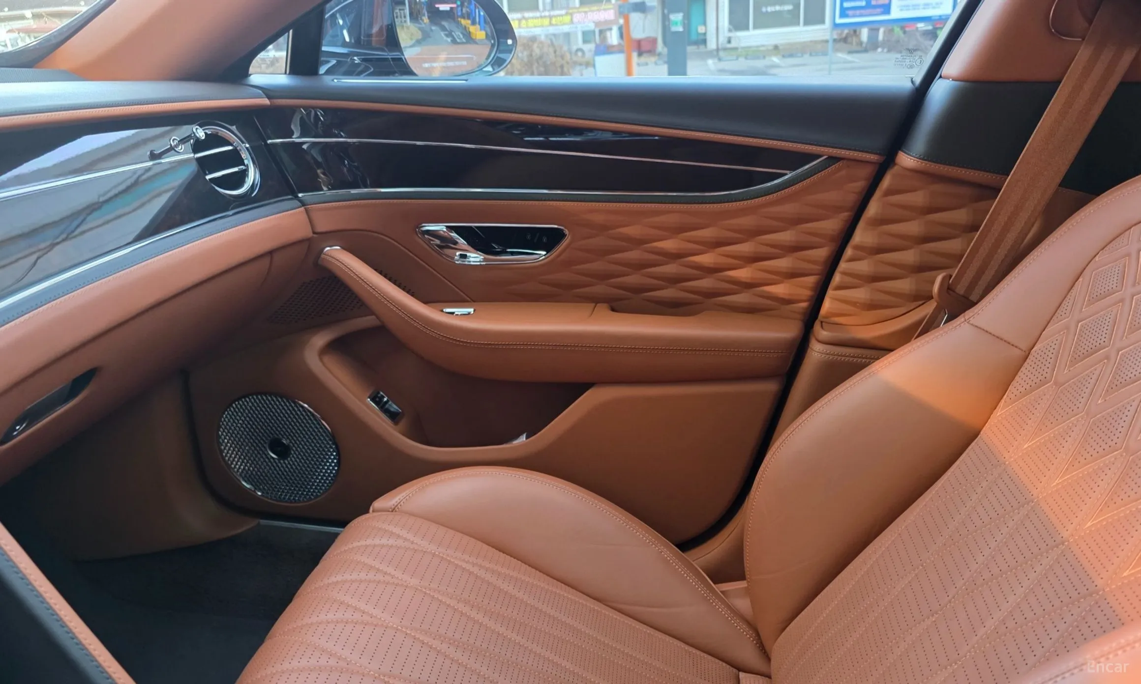 Bentley Flying Spur 3rd Generation превью 13