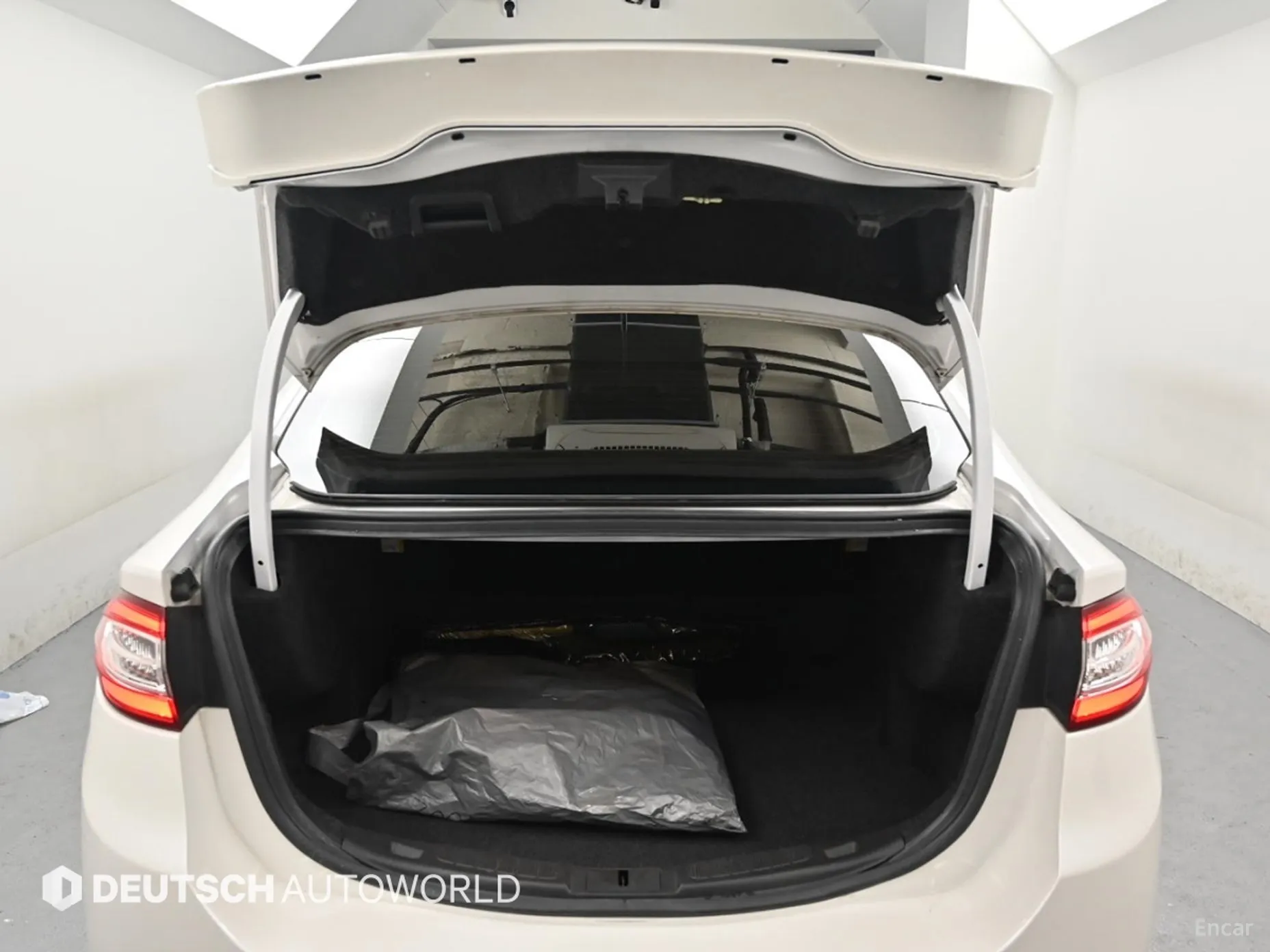 Ford Fusion превью 19