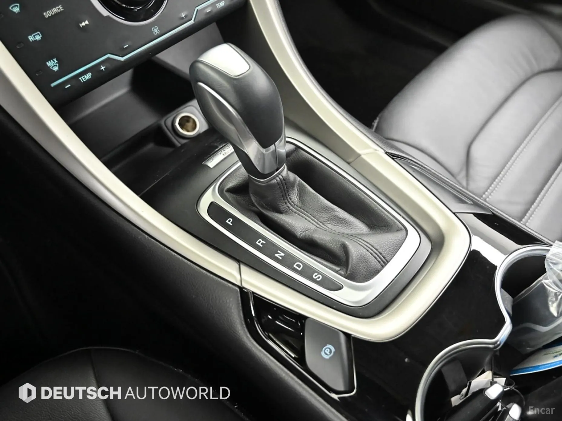Ford Fusion превью 9