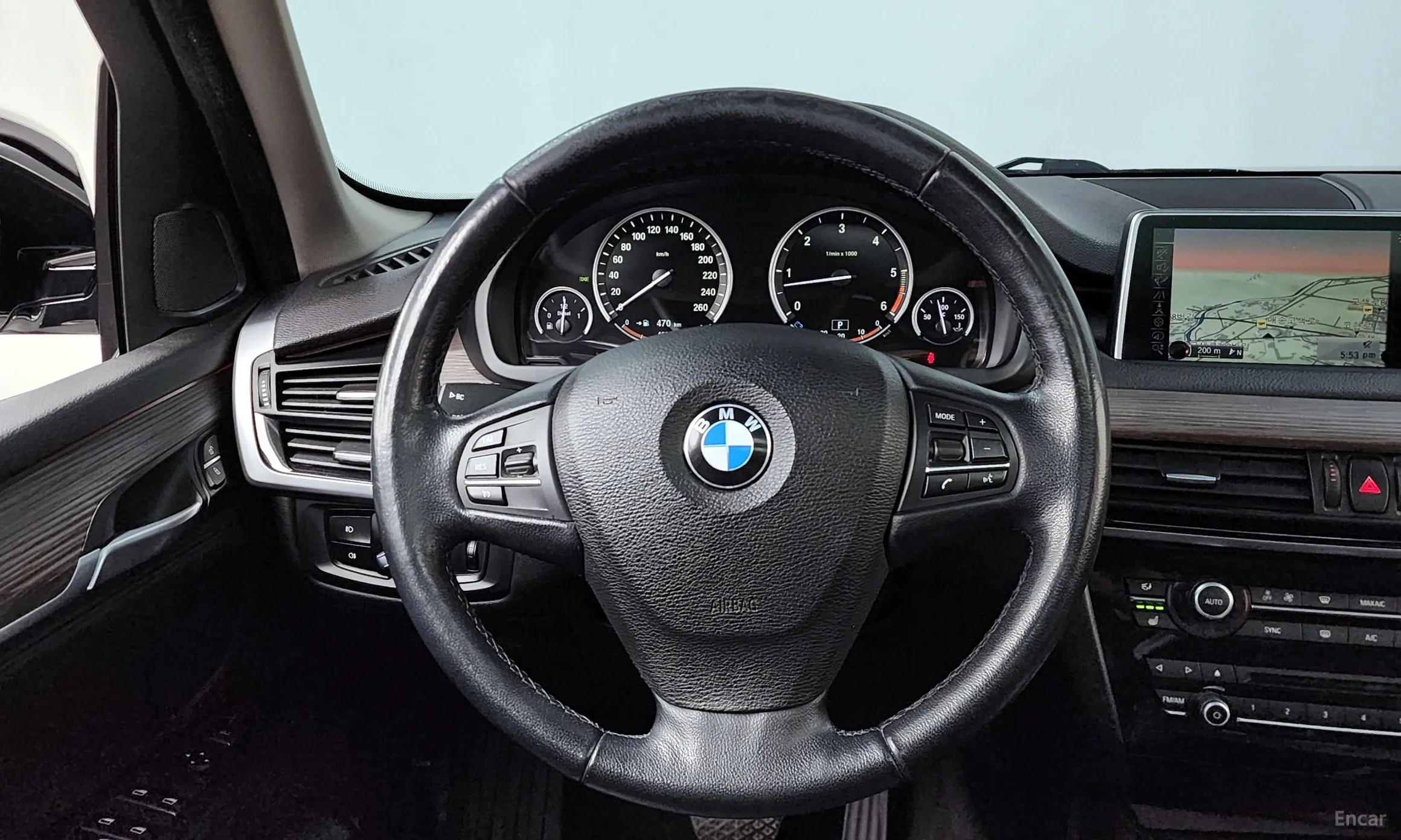 BMW X5 (F15) превью 13