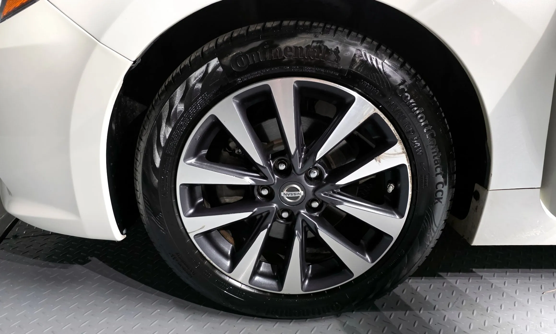 Nissan Altima превью 5