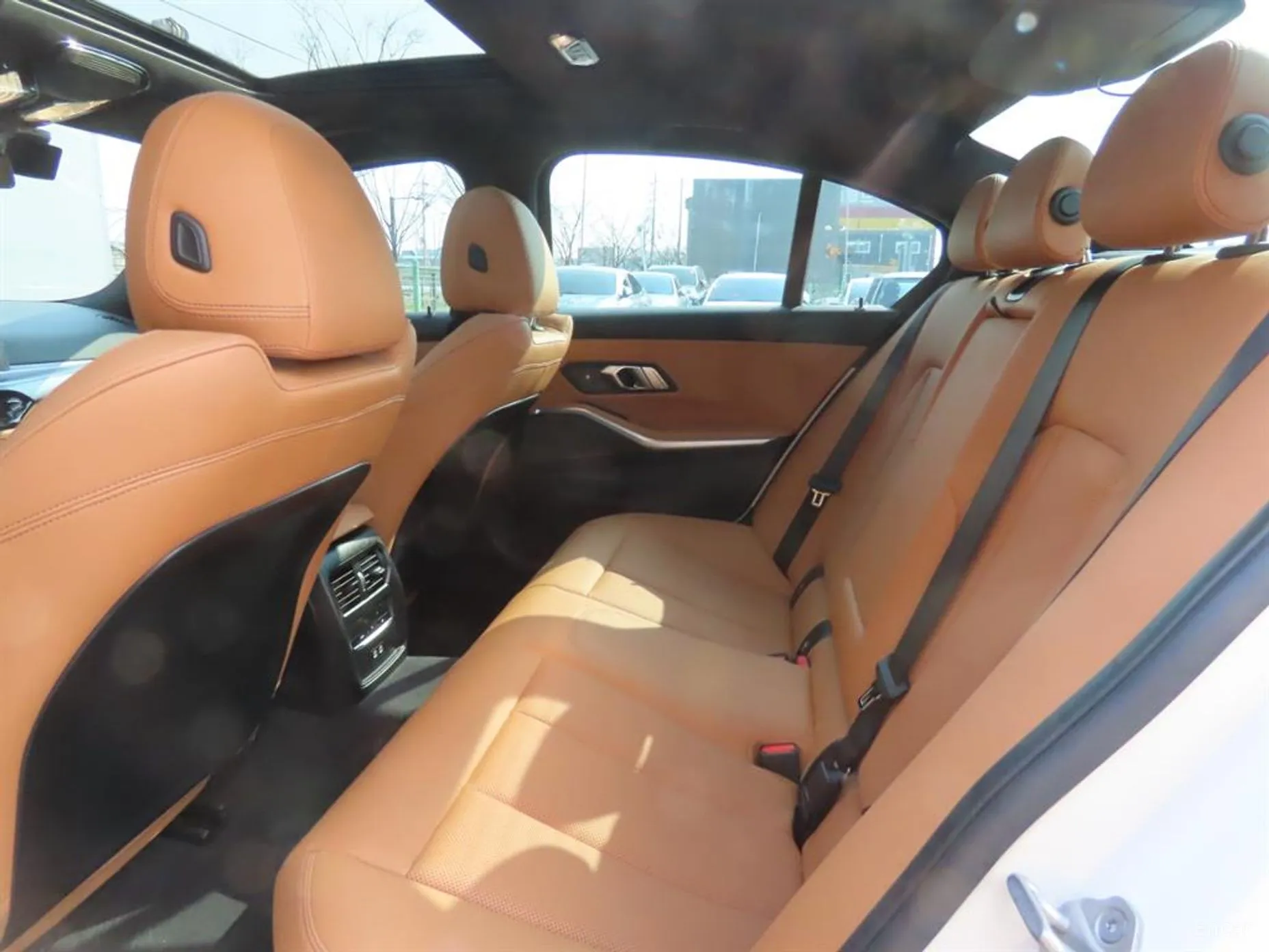 BMW 3 Series (G20) превью 10