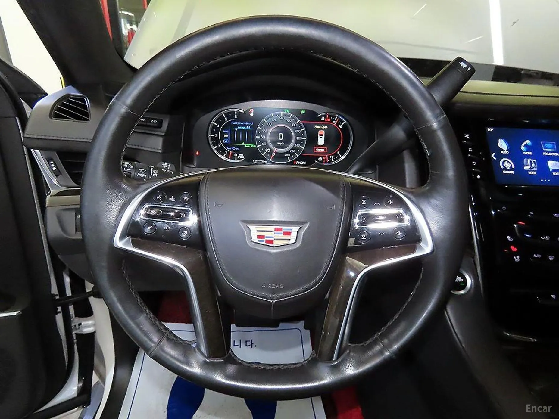 Cadillac Escalade превью 8